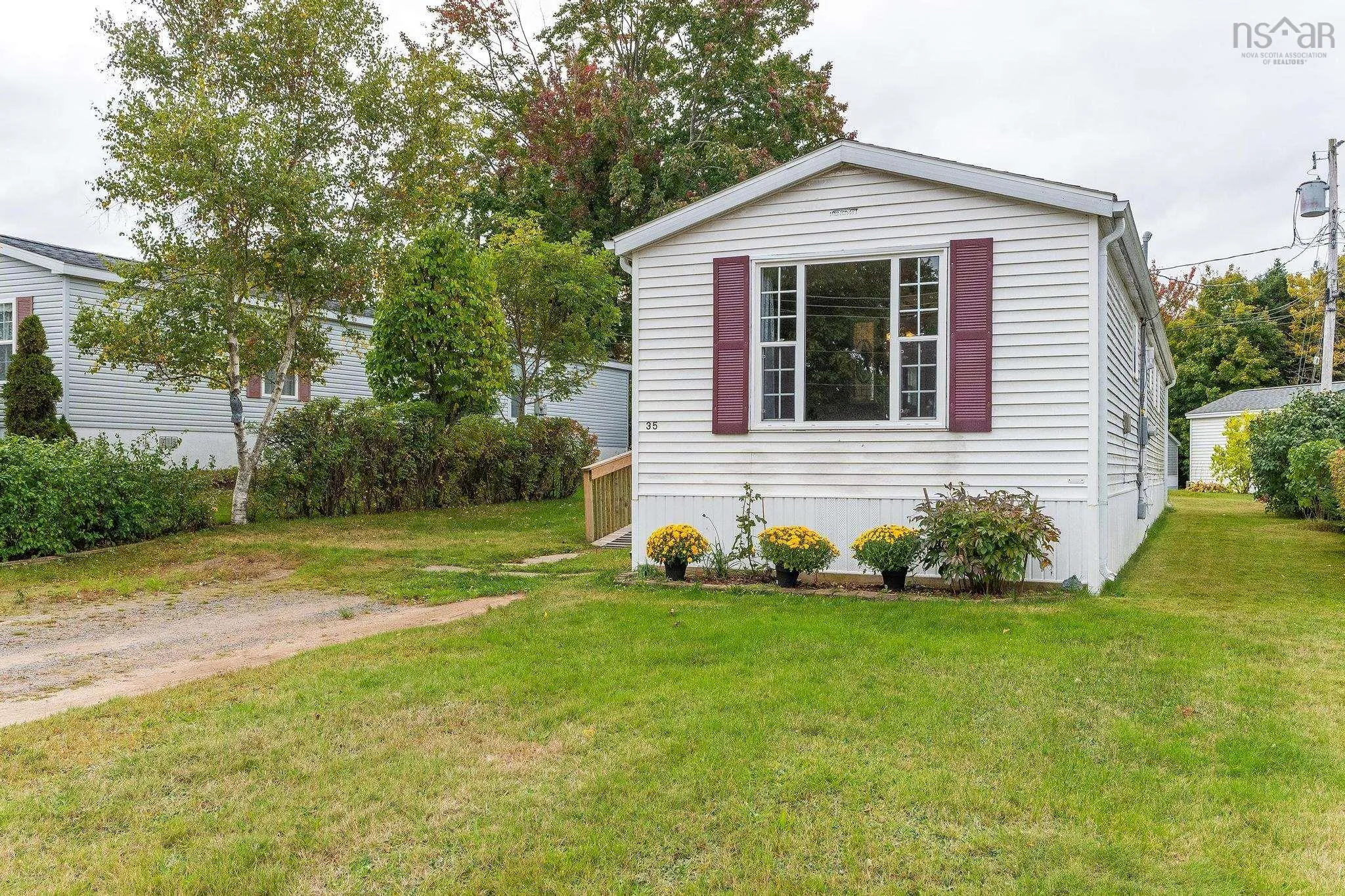 35 Olympic Avenue, New Minas, NS B4N 3T9, 2 Bedrooms Bedrooms, ,1 BathroomBathrooms,Residential,For Sale,Olympic,202520039