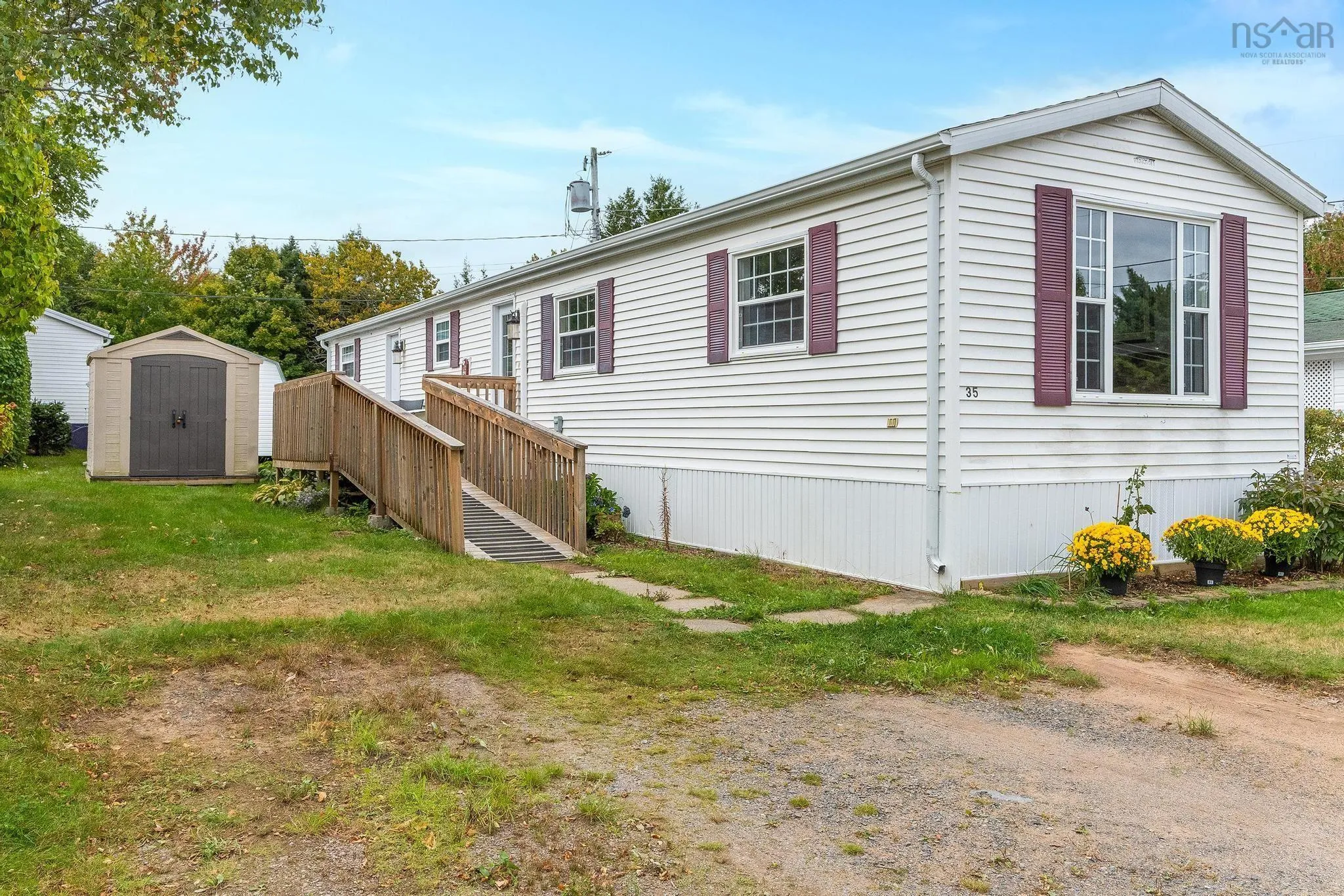 35 Olympic Avenue, New Minas, NS B4N 3T9, 2 Bedrooms Bedrooms, ,1 BathroomBathrooms,Residential,For Sale,Olympic,202520039