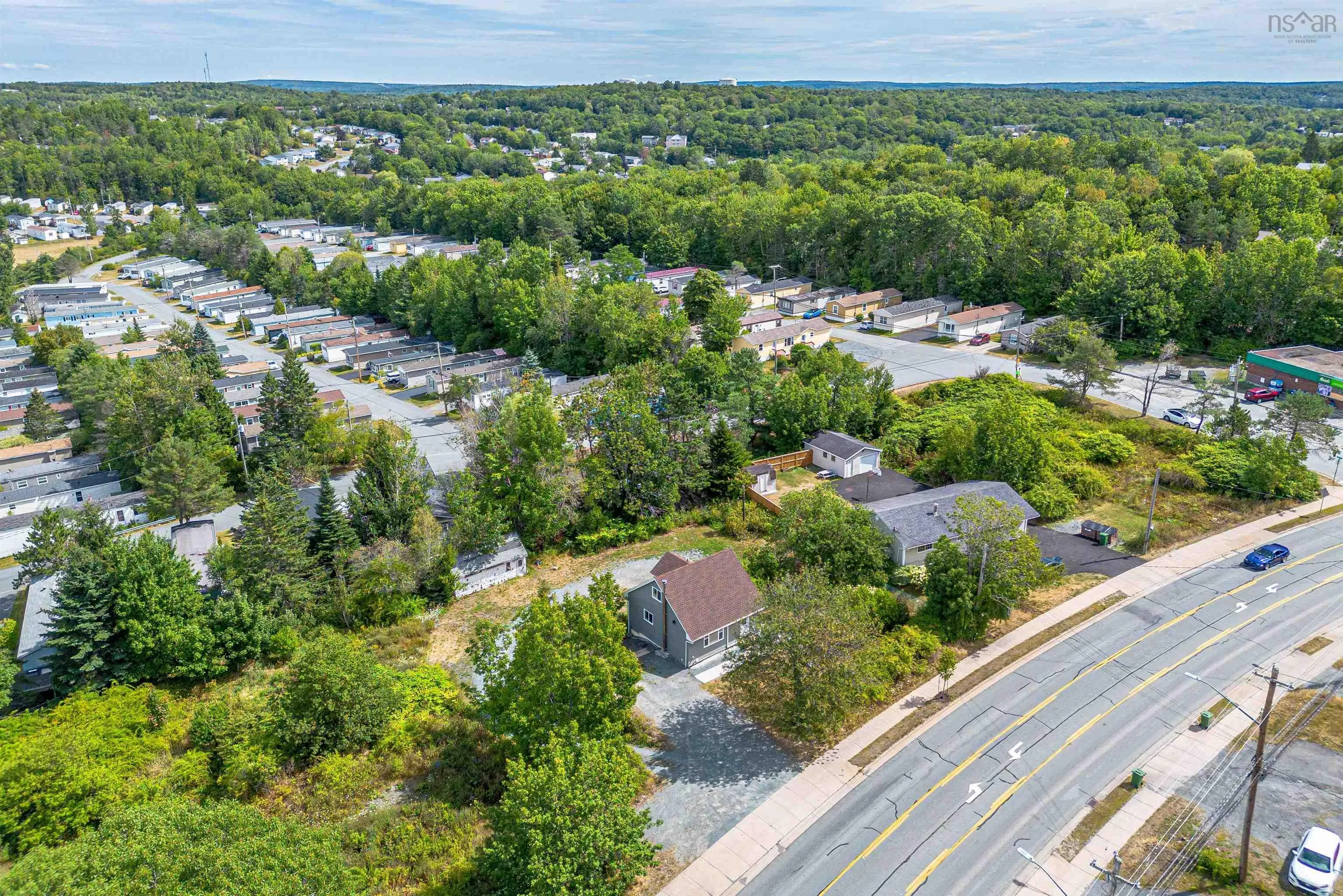 1029 Sackville Drive Drive, Lower Sackville, NS B4E 1S5, 4 Bedrooms Bedrooms, ,3 BathroomsBathrooms,Residential,For Sale,Sackville,202521311
