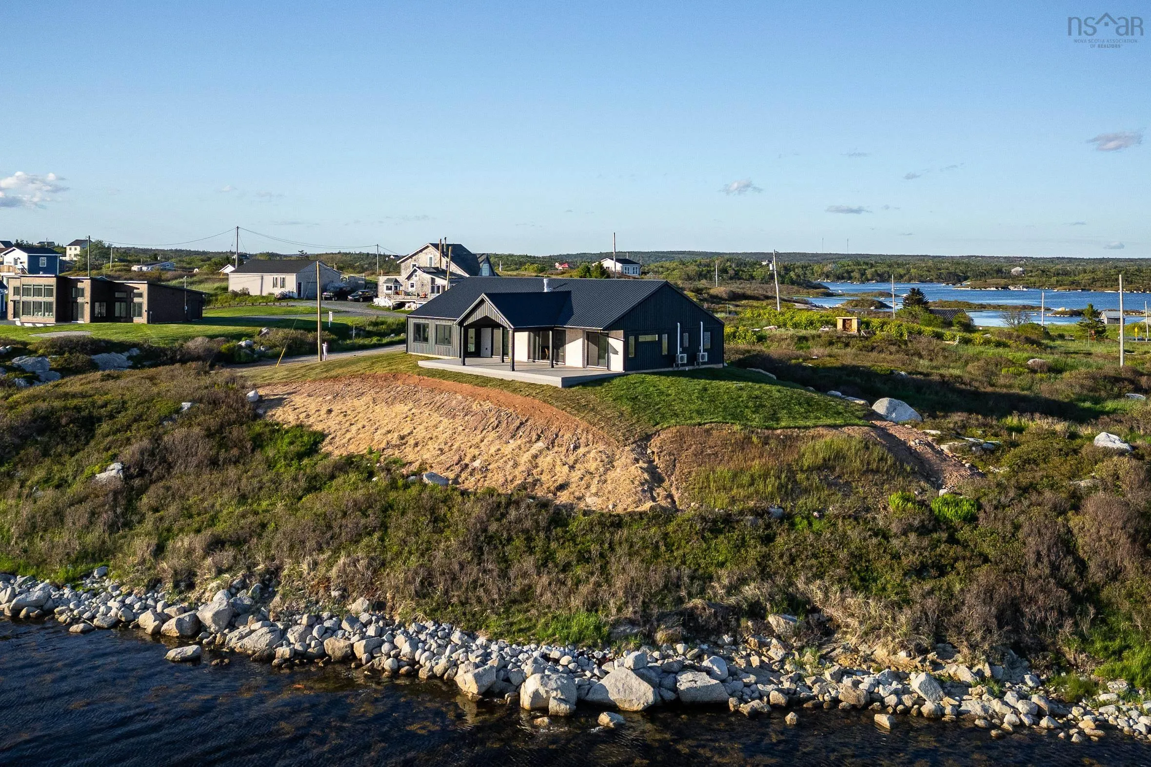 24 Indian Point Road, Prospect Village, NS B3T 2B2, 3 Bedrooms Bedrooms, ,2 BathroomsBathrooms,Residential,For Sale,Indian Point,202511179