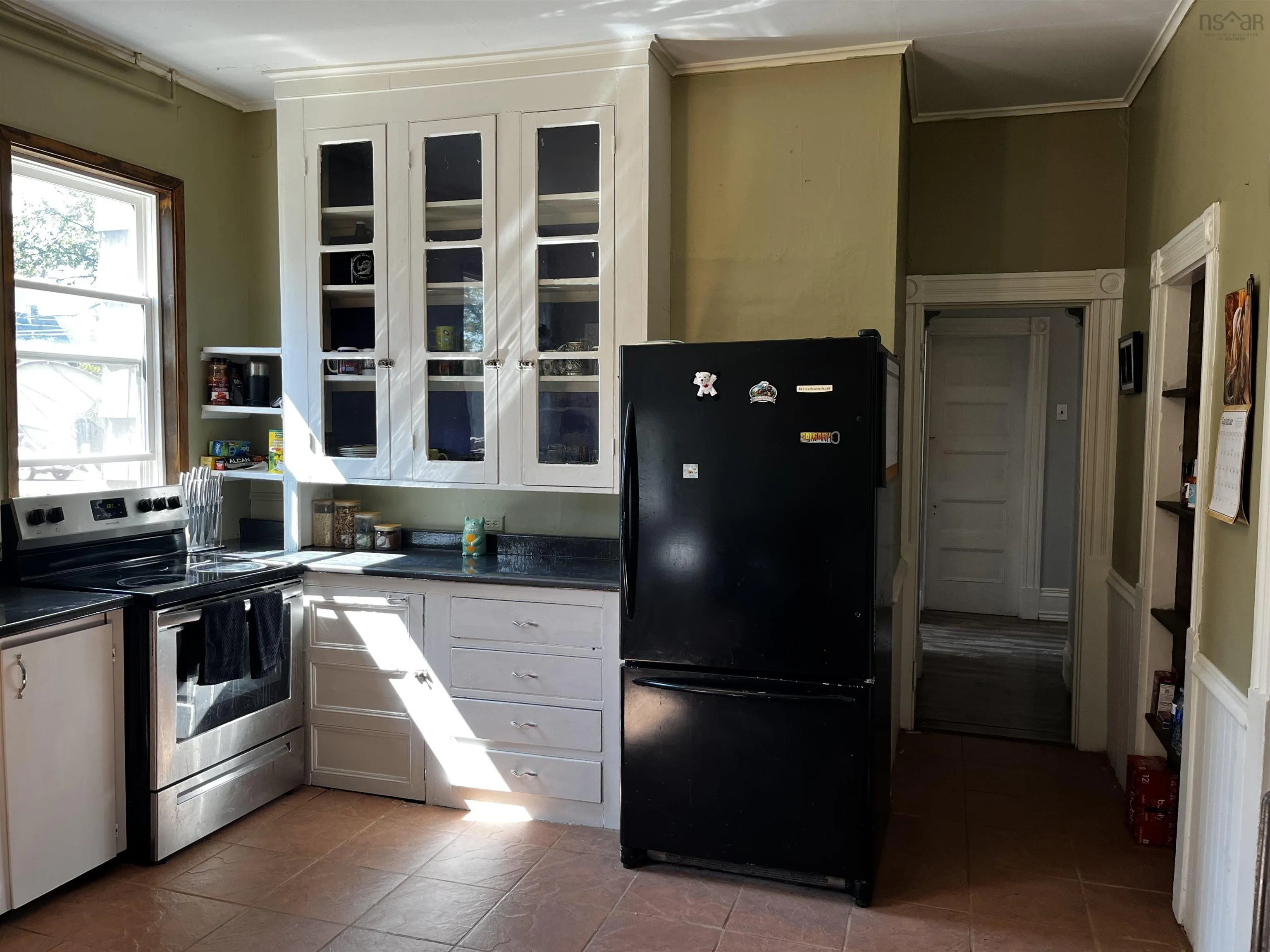40 West Victoria Street, Amherst, NS B4H 1C1, 4 Bedrooms Bedrooms, ,2 BathroomsBathrooms,Residential,For Sale,West Victoria,202522535