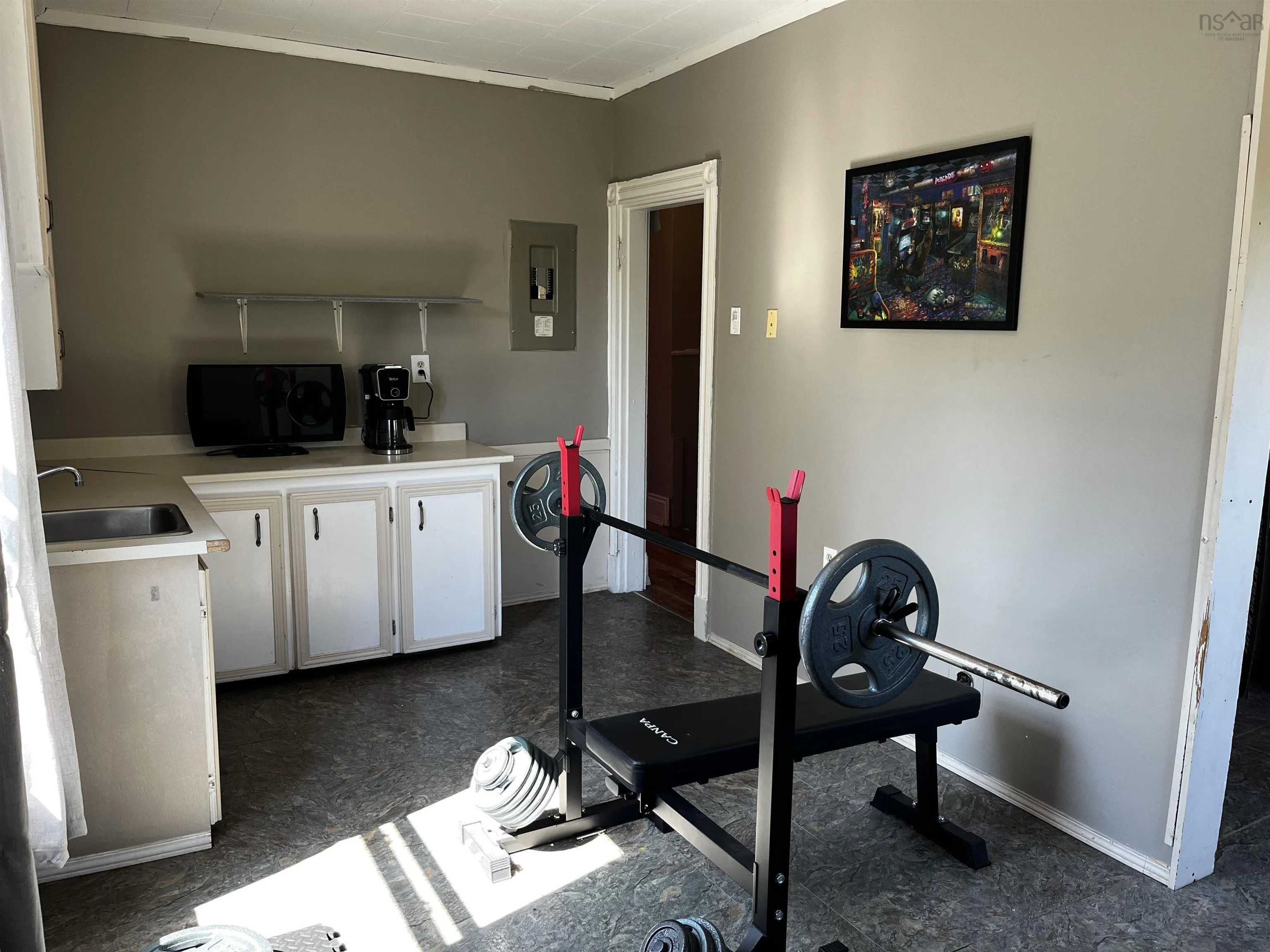 40 West Victoria Street, Amherst, NS B4H 1C1, 4 Bedrooms Bedrooms, ,2 BathroomsBathrooms,Residential,For Sale,West Victoria,202522535