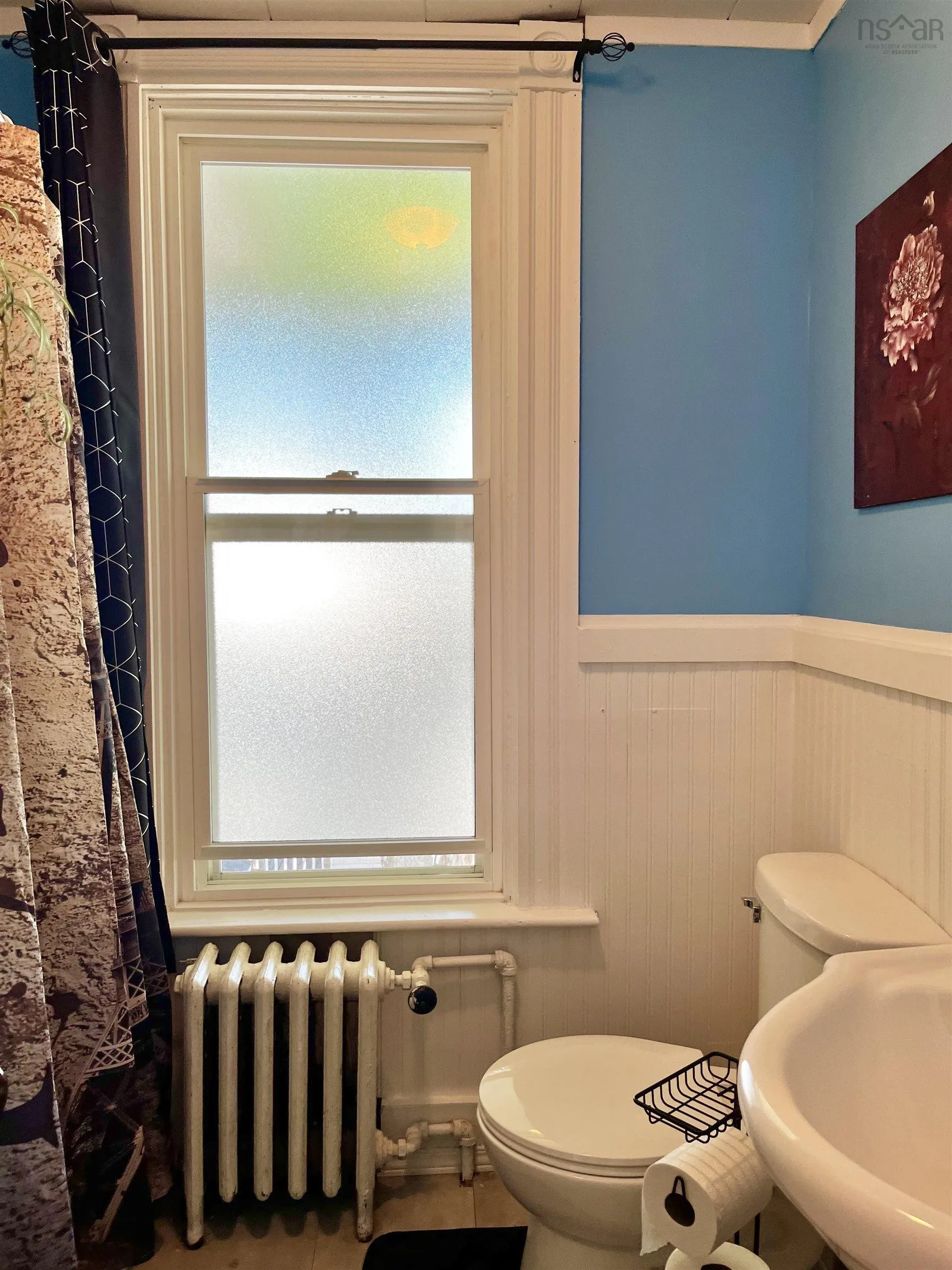 40 West Victoria Street, Amherst, NS B4H 1C1, 4 Bedrooms Bedrooms, ,2 BathroomsBathrooms,Residential,For Sale,West Victoria,202522535