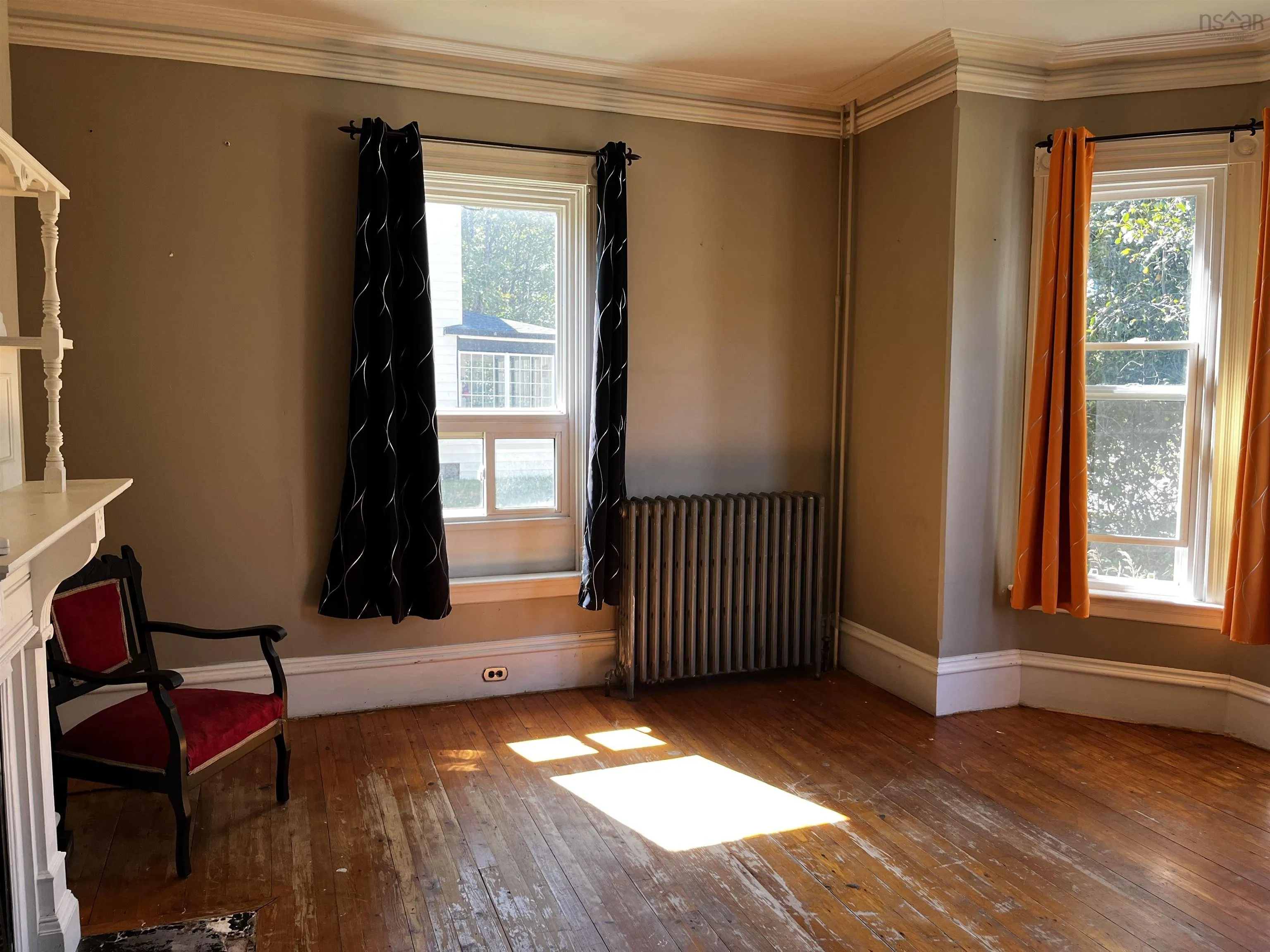 40 West Victoria Street, Amherst, NS B4H 1C1, 4 Bedrooms Bedrooms, ,2 BathroomsBathrooms,Residential,For Sale,West Victoria,202522535