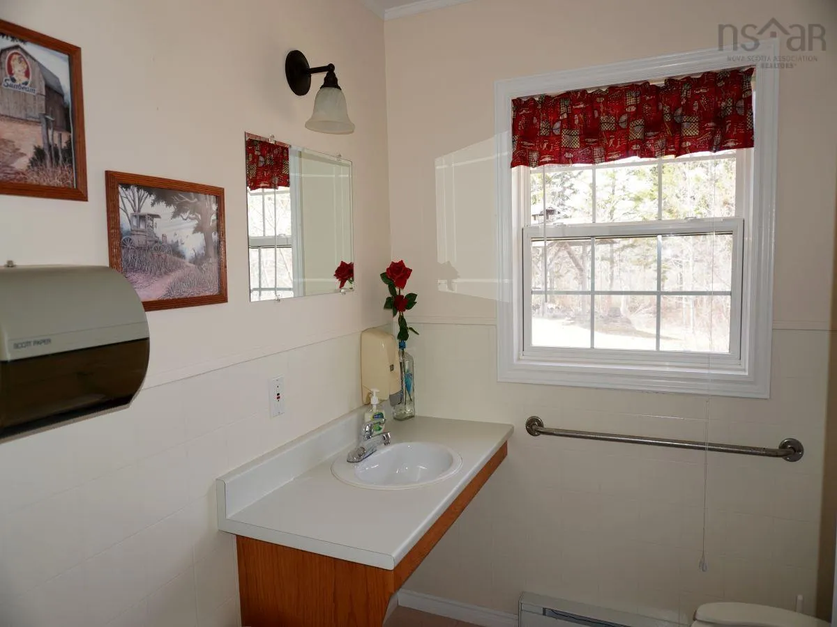 74 Jack Daniels Lane, Juniper Mountain Ns B1k 0c2, ,4 BathroomsBathrooms,Residential,For Sale,Jack Daniels Lane,202509792