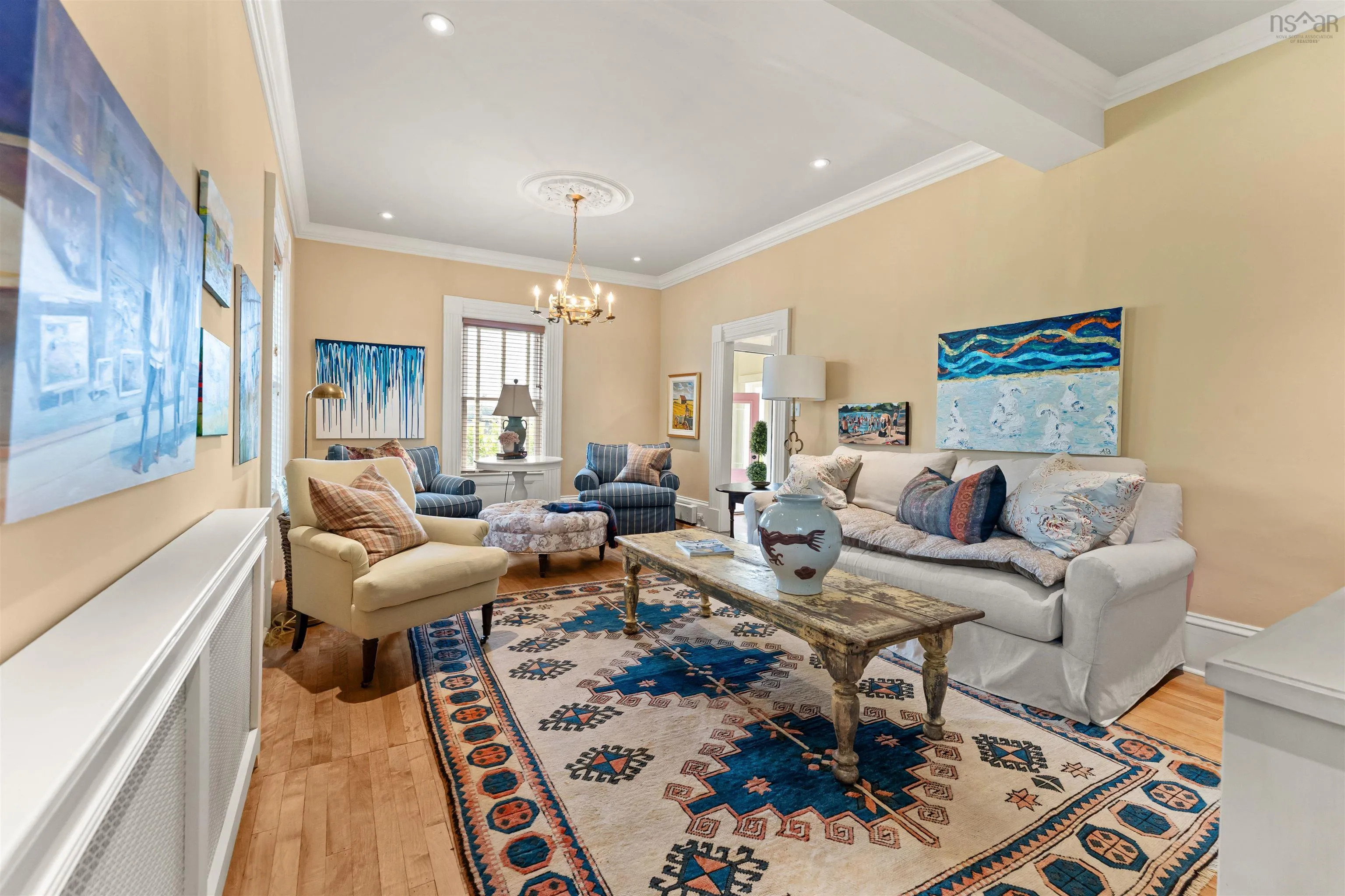 215 Pelham Street, Lunenburg, NS B0J 2C0, 3 Bedrooms Bedrooms, ,3 BathroomsBathrooms,Residential,For Sale,Pelham,202519255