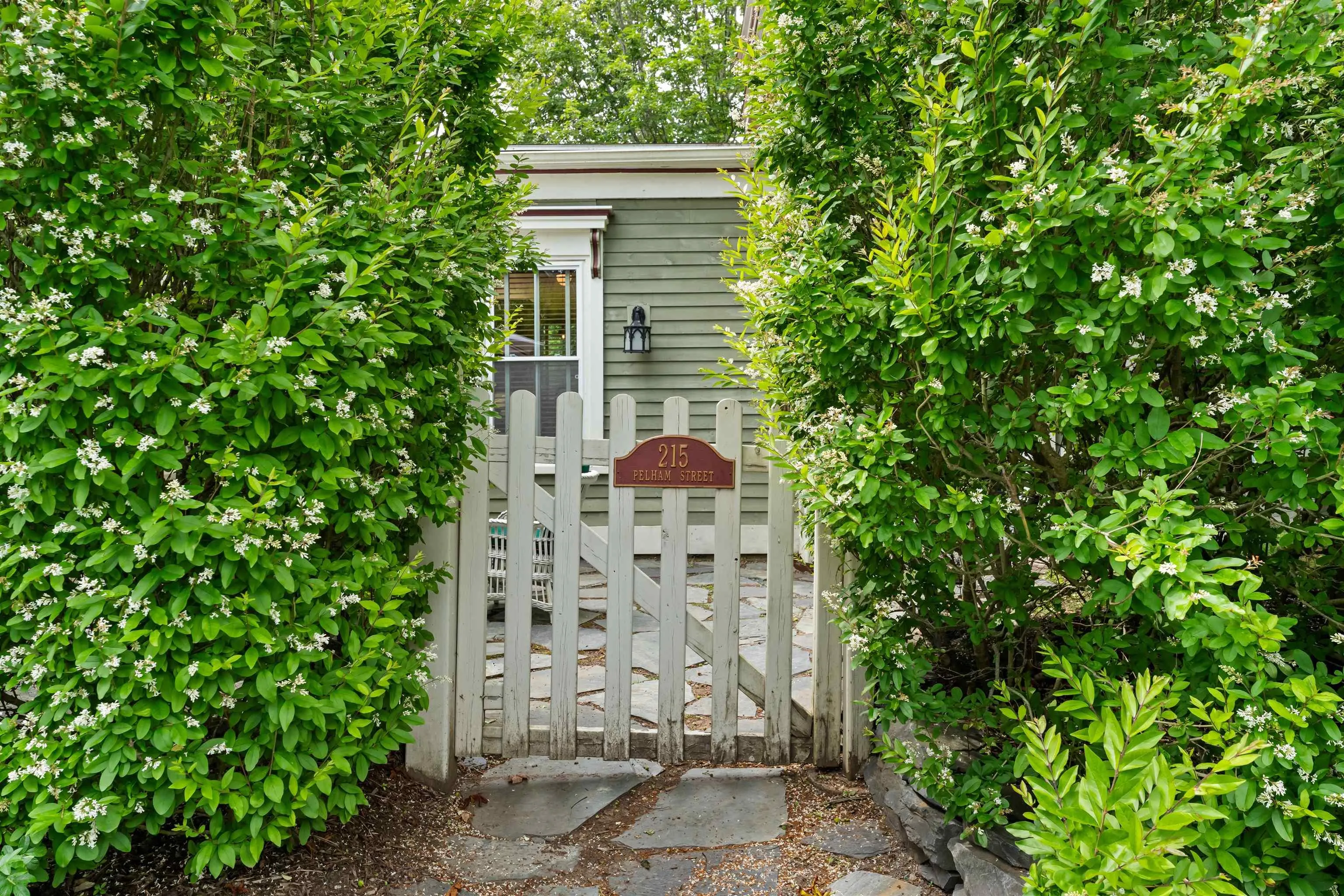 215 Pelham Street, Lunenburg, NS B0J 2C0, 3 Bedrooms Bedrooms, ,3 BathroomsBathrooms,Residential,For Sale,Pelham,202519255