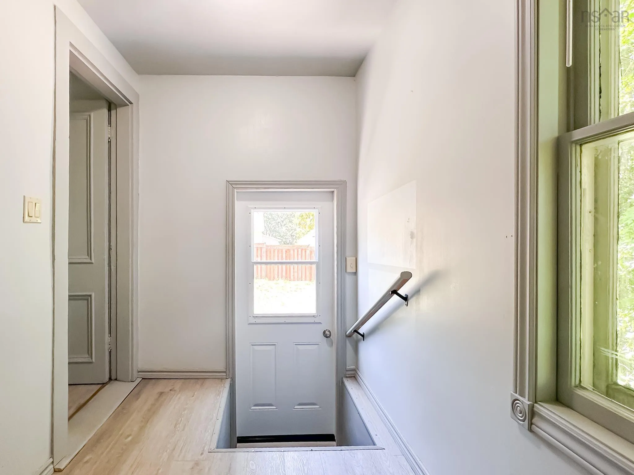 910 West Main Street, Kentville, NS B4N 3V7, 2 Bedrooms Bedrooms, ,2 BathroomsBathrooms,Residential,For Sale,West Main,202521314
