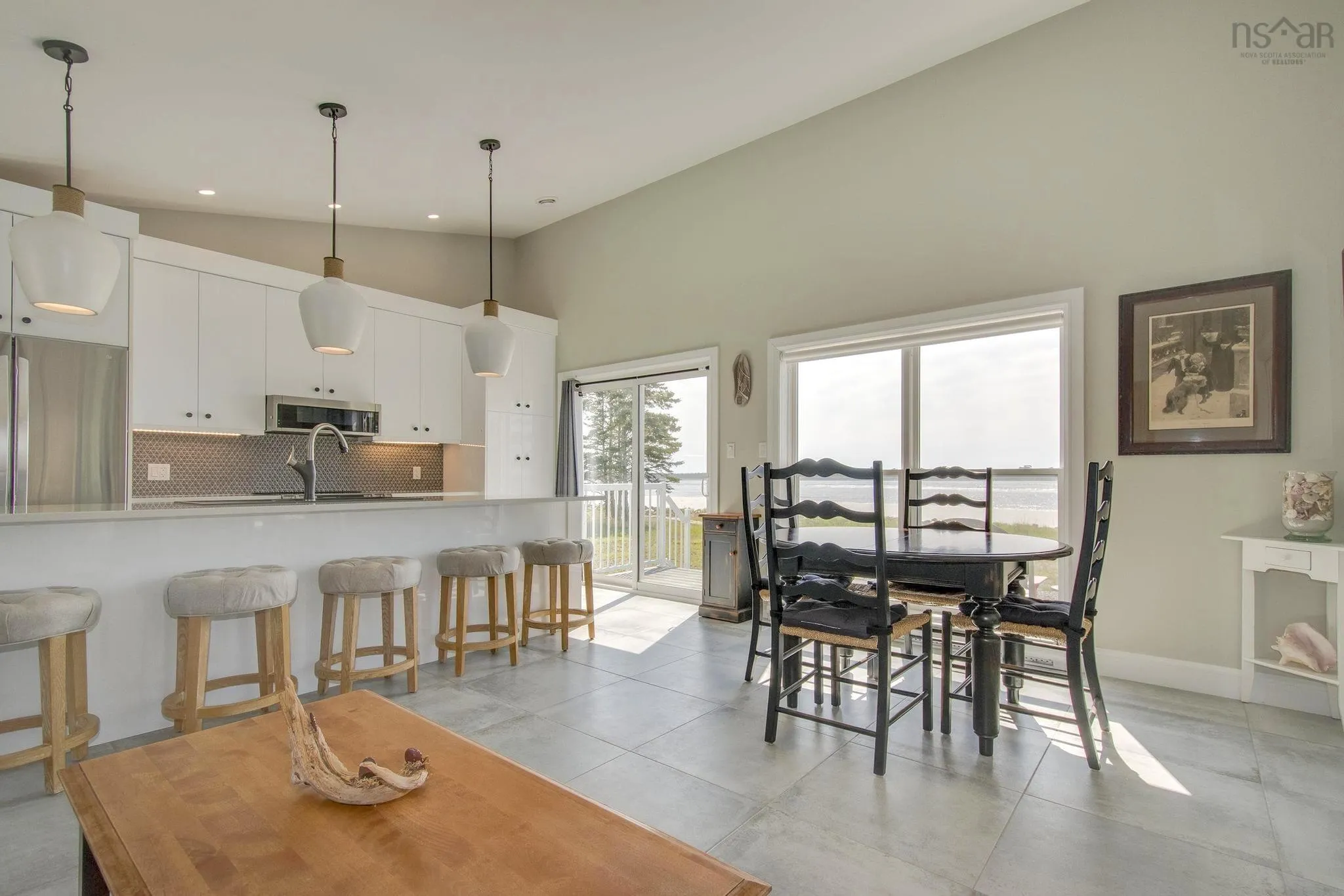 70 Seaside Drive, Louis Head, NS B0T 1W0, 2 Bedrooms Bedrooms, ,1 BathroomBathrooms,Residential,For Sale,Seaside,202513599