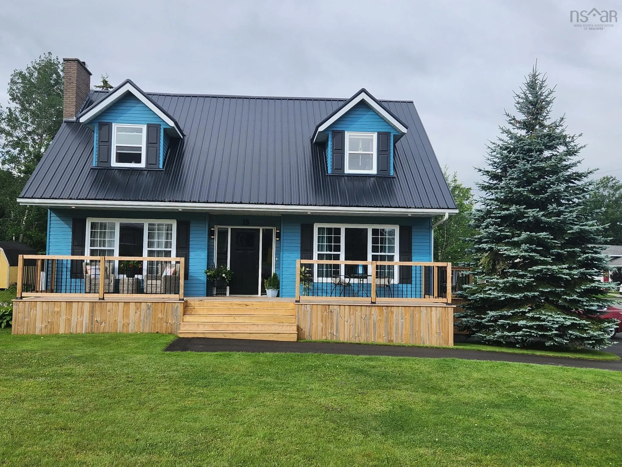 15 Meadowbrook Drive, Sydney Mines, NS B1V 3G8, 4 Bedrooms Bedrooms, ,2 BathroomsBathrooms,Residential,For Sale,Meadowbrook Drive,202520787