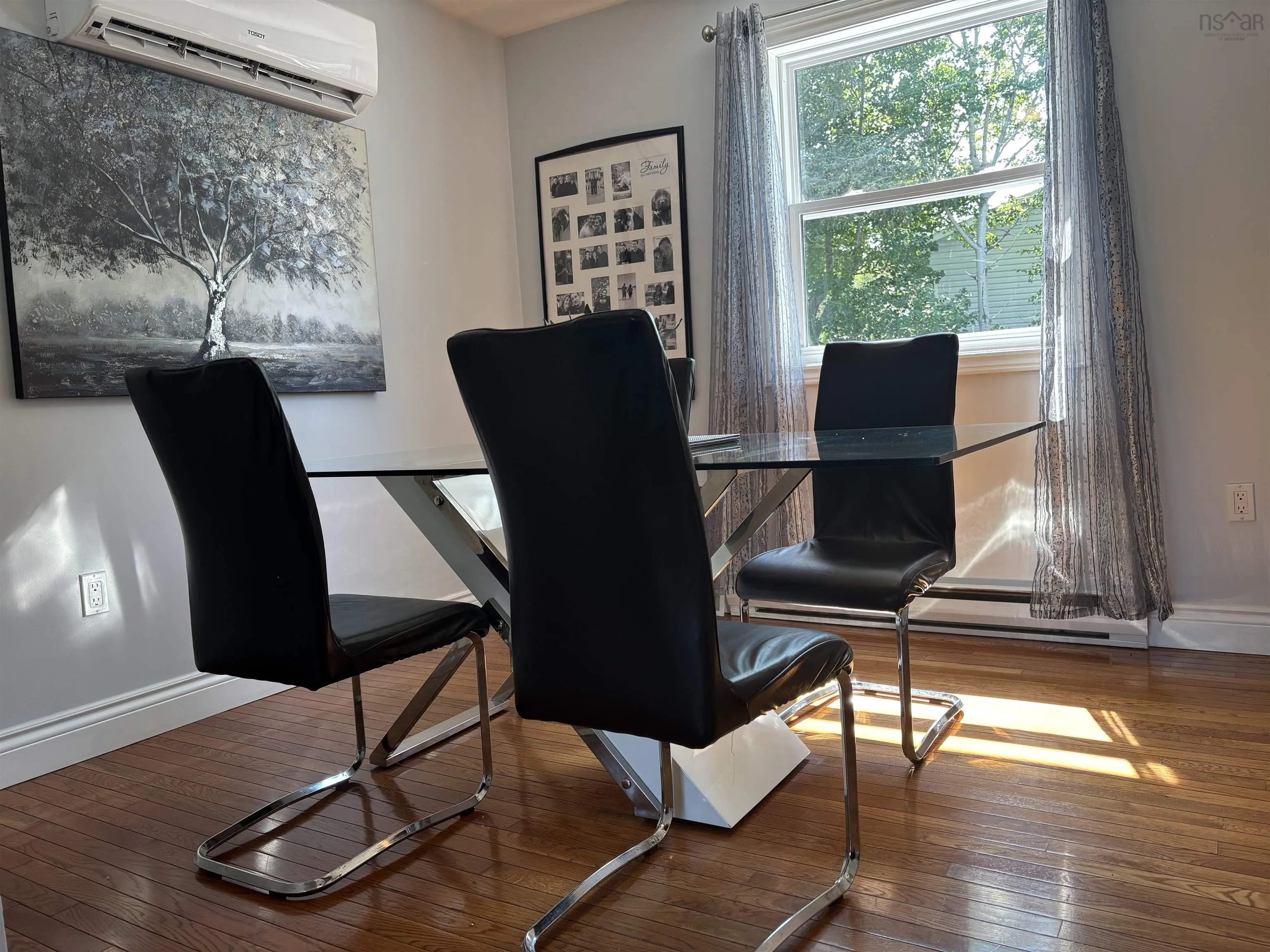 15 Meadowbrook Drive, Sydney Mines, NS B1V 3G8, 4 Bedrooms Bedrooms, ,2 BathroomsBathrooms,Residential,For Sale,Meadowbrook Drive,202520787