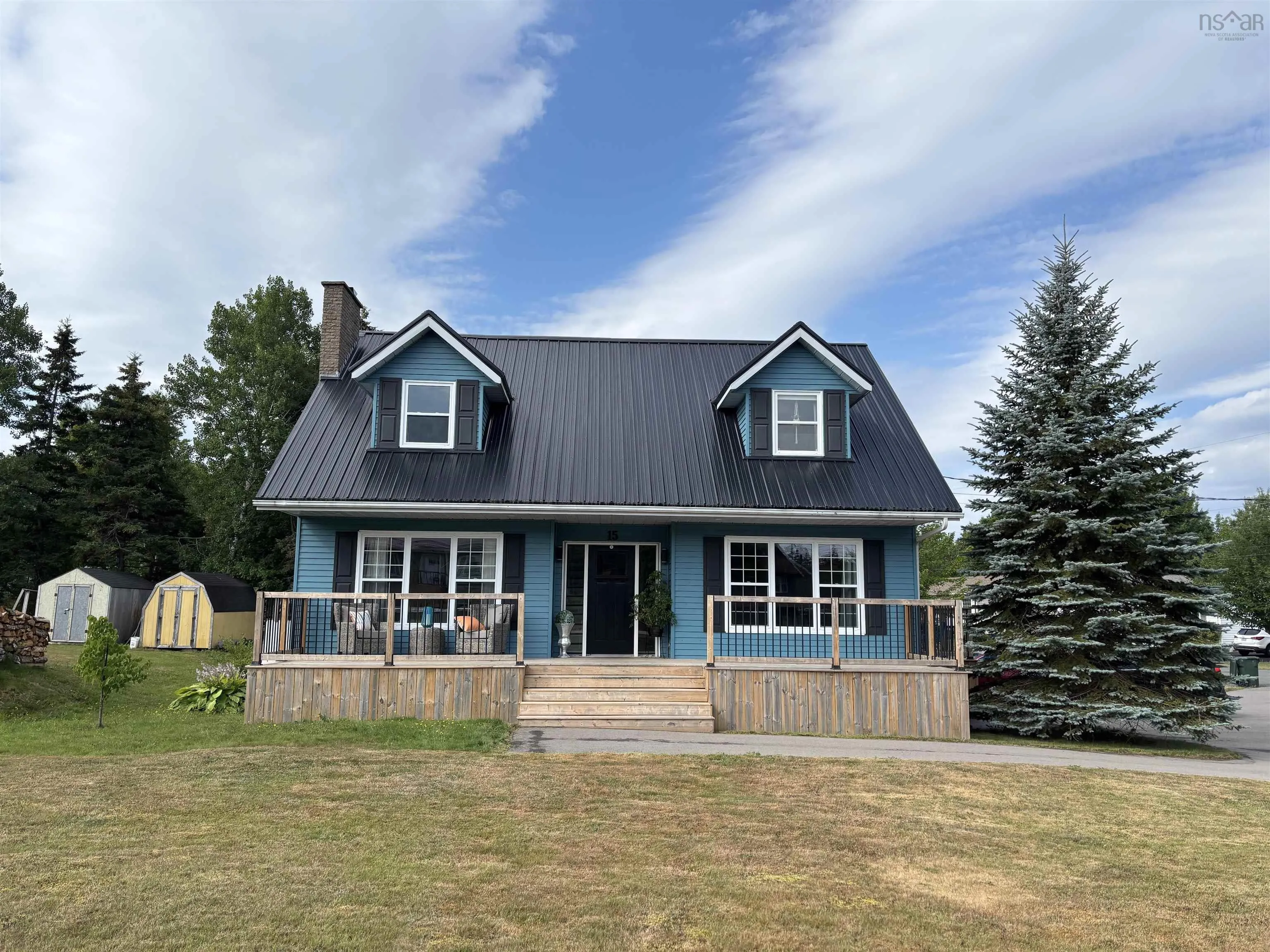 15 Meadowbrook Drive, Sydney Mines, NS B1V 3G8, 4 Bedrooms Bedrooms, ,2 BathroomsBathrooms,Residential,For Sale,Meadowbrook Drive,202520787
