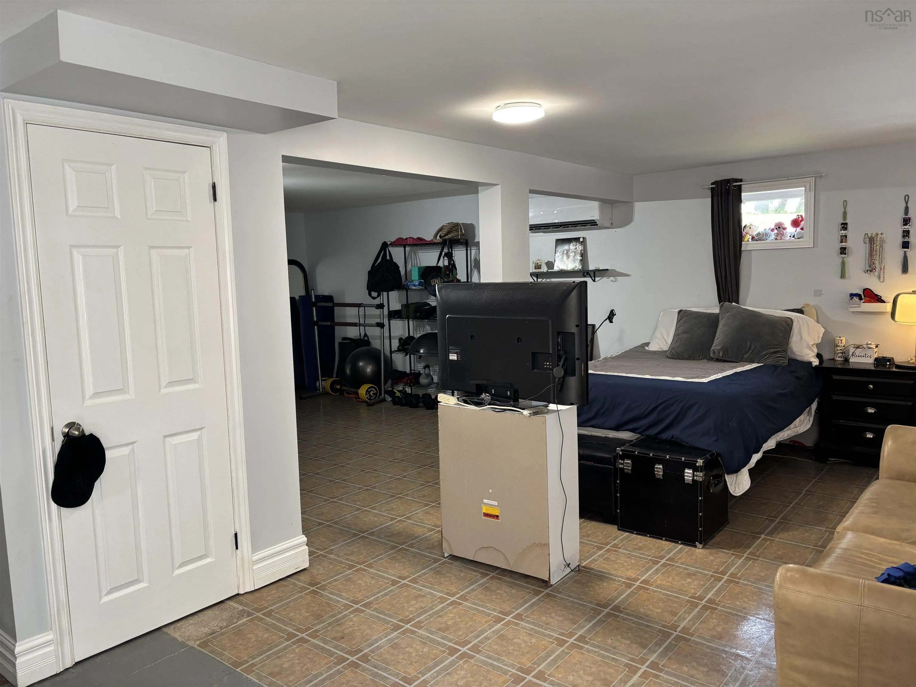 15 Meadowbrook Drive, Sydney Mines, NS B1V 3G8, 4 Bedrooms Bedrooms, ,2 BathroomsBathrooms,Residential,For Sale,Meadowbrook Drive,202520787