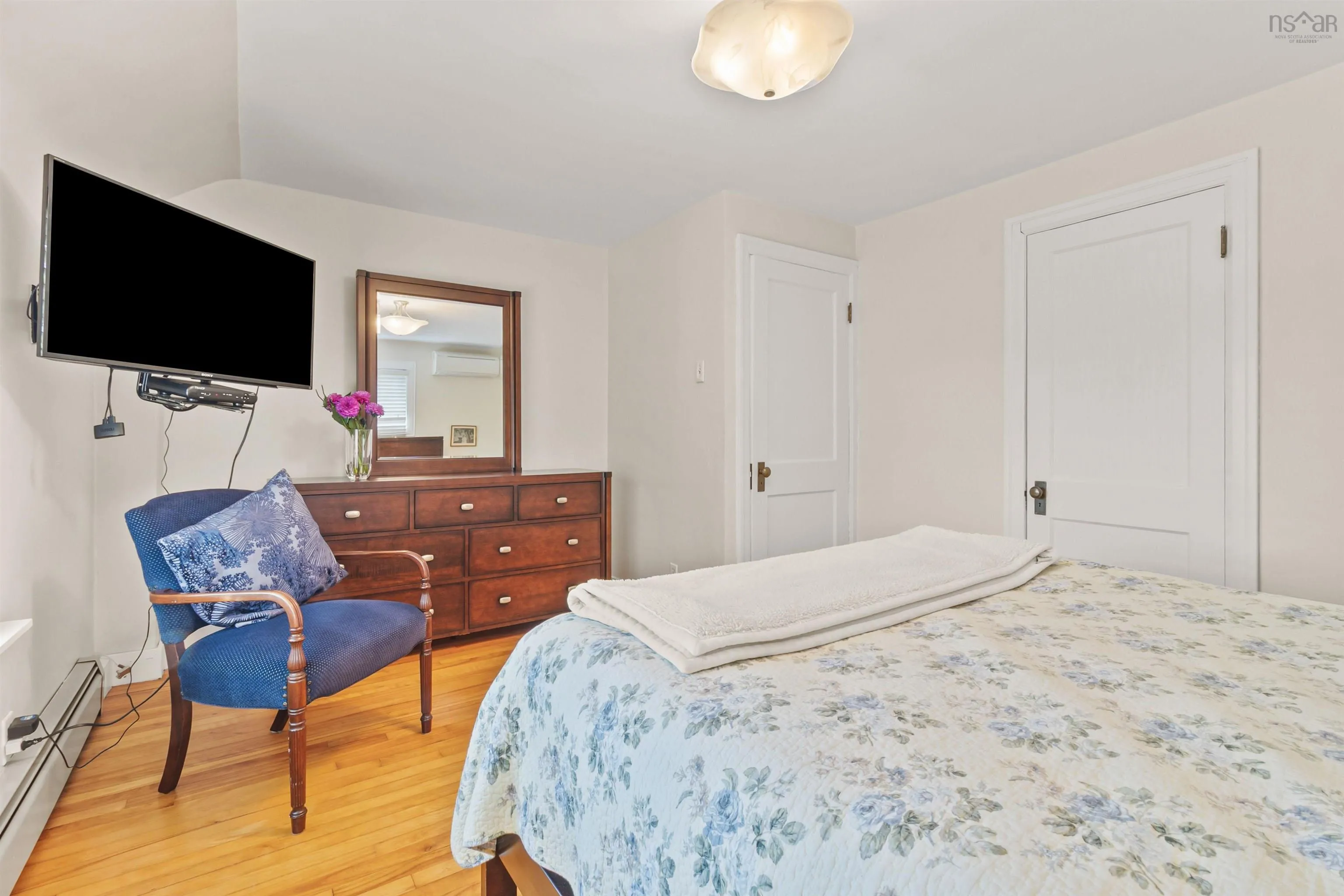 151 Pleasant Street, Dartmouth, NS B2Y 3P8, 3 Bedrooms Bedrooms, ,2 BathroomsBathrooms,Residential,For Sale,Pleasant,202519891