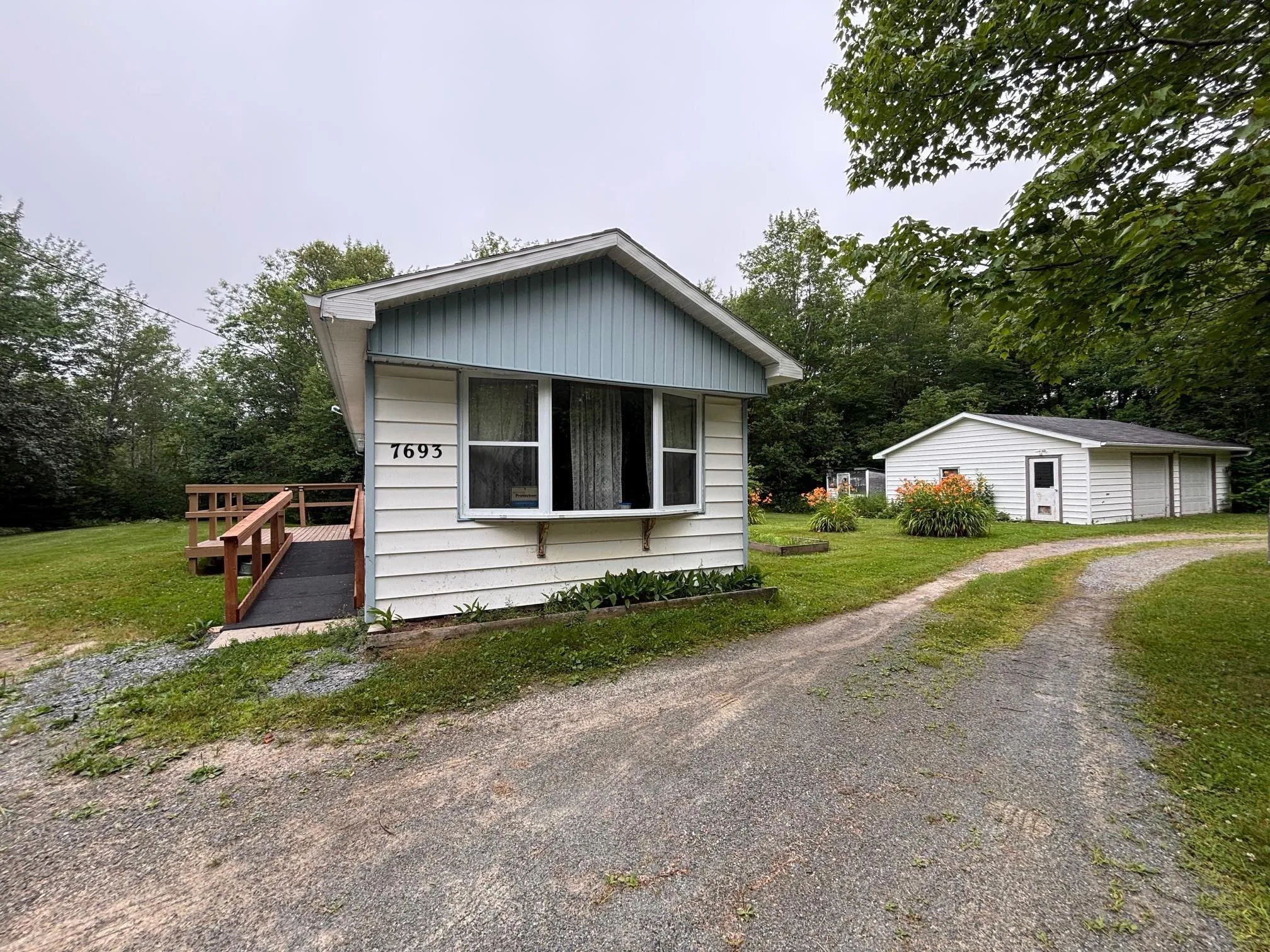 7693 Highway 14, Hardwood Lands, NS B0N 1Y0, 4 Bedrooms Bedrooms, ,1 BathroomBathrooms,Residential,For Sale,Highway 14,202518276