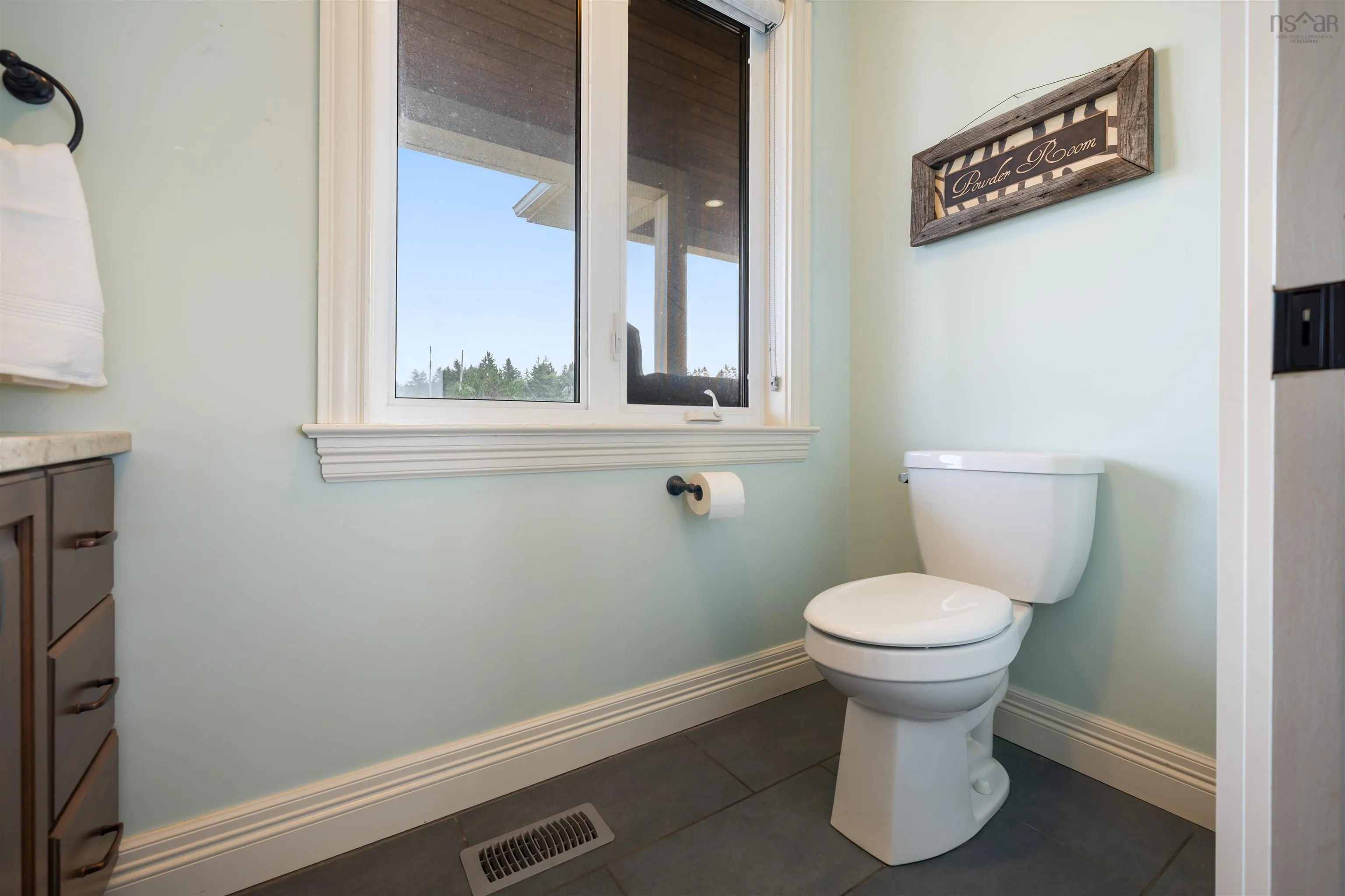 581 Kennedy Road, Hilden, NS B0N 1C0, 4 Bedrooms Bedrooms, ,3 BathroomsBathrooms,Residential,For Sale,Kennedy,202519454
