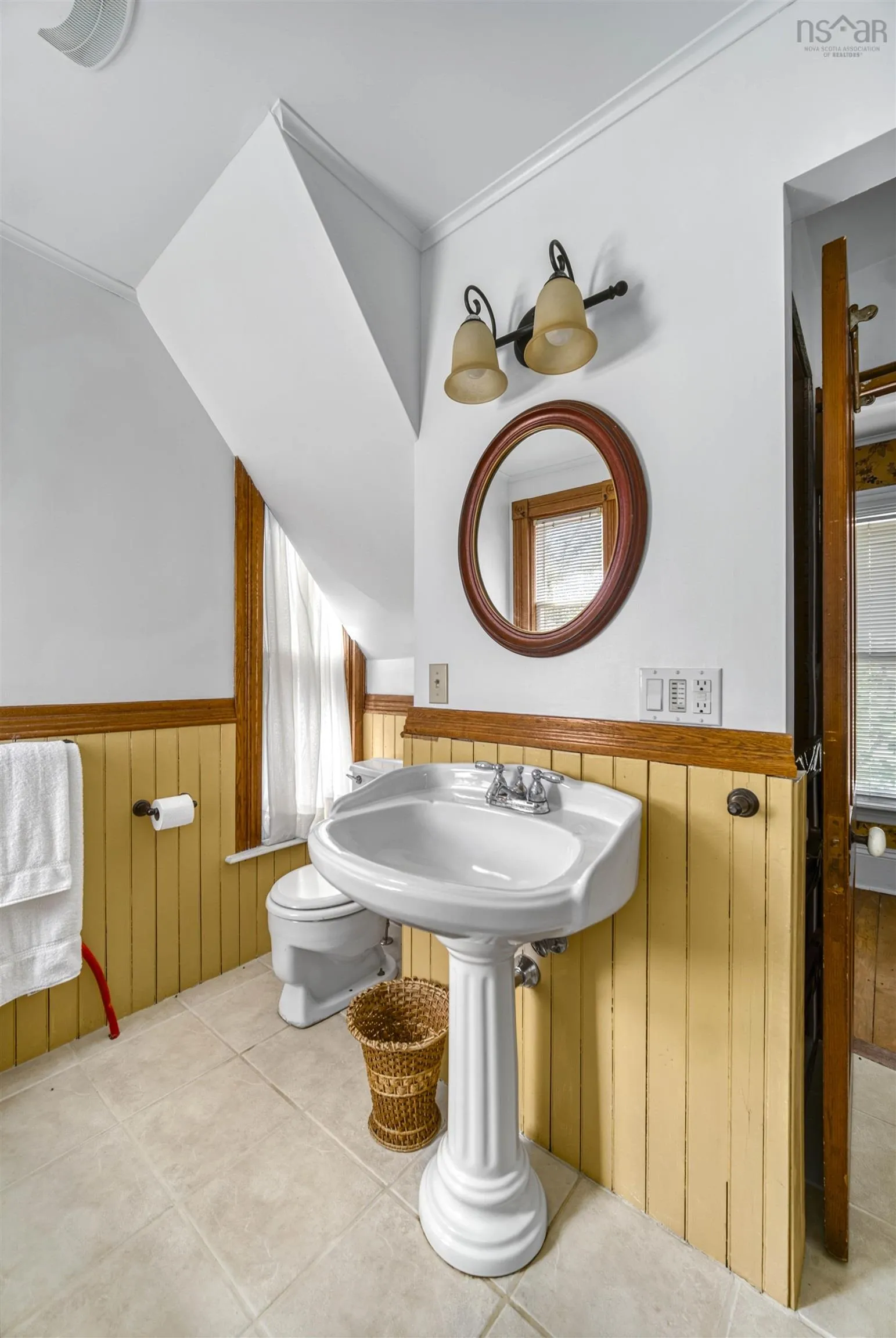 8499 3 Highway, Port Mouton, NS B0T 1T0, 5 Bedrooms Bedrooms, ,2 BathroomsBathrooms,Residential,For Sale,3,202521456