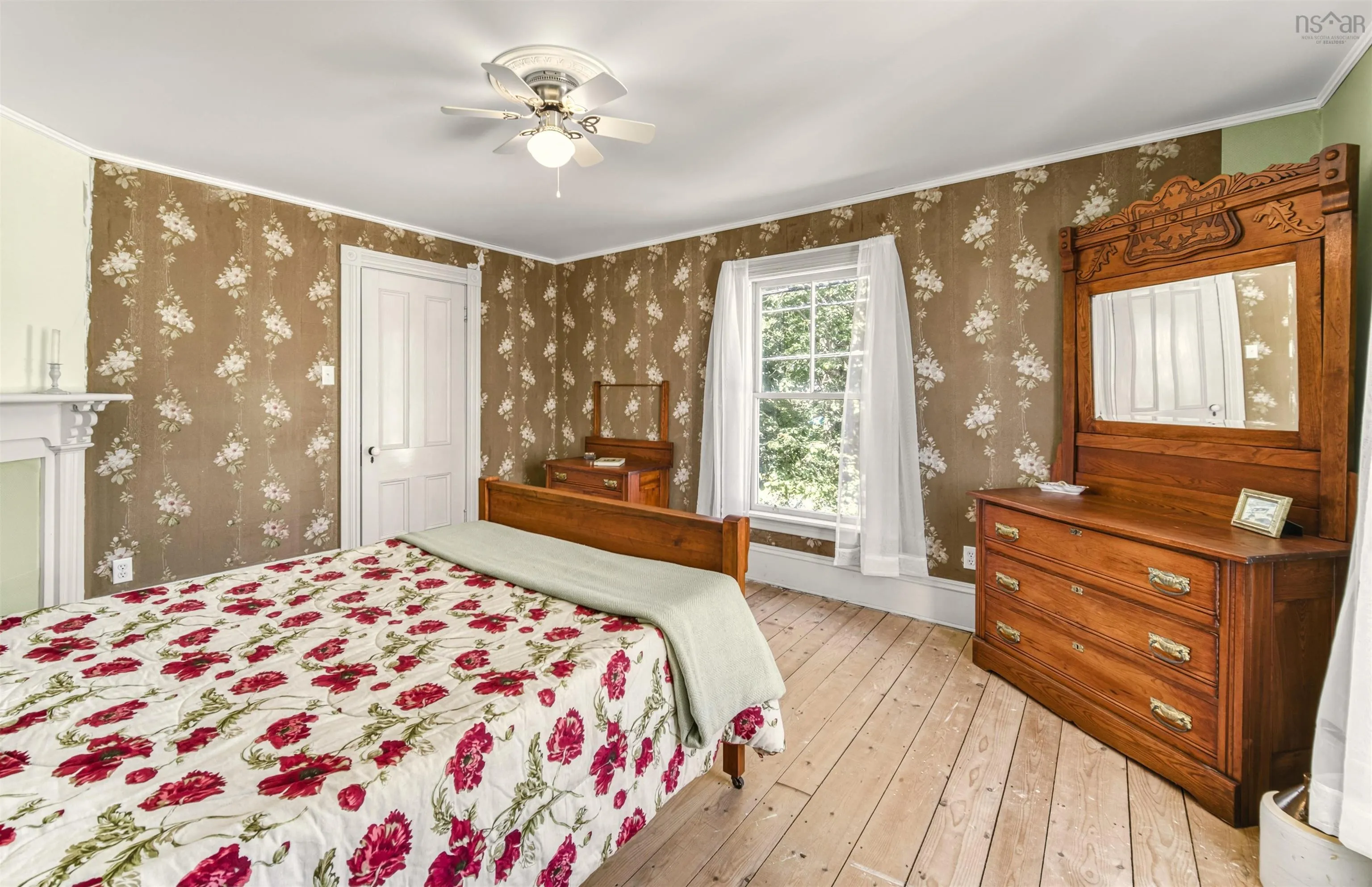 8499 3 Highway, Port Mouton, NS B0T 1T0, 5 Bedrooms Bedrooms, ,2 BathroomsBathrooms,Residential,For Sale,3,202521456