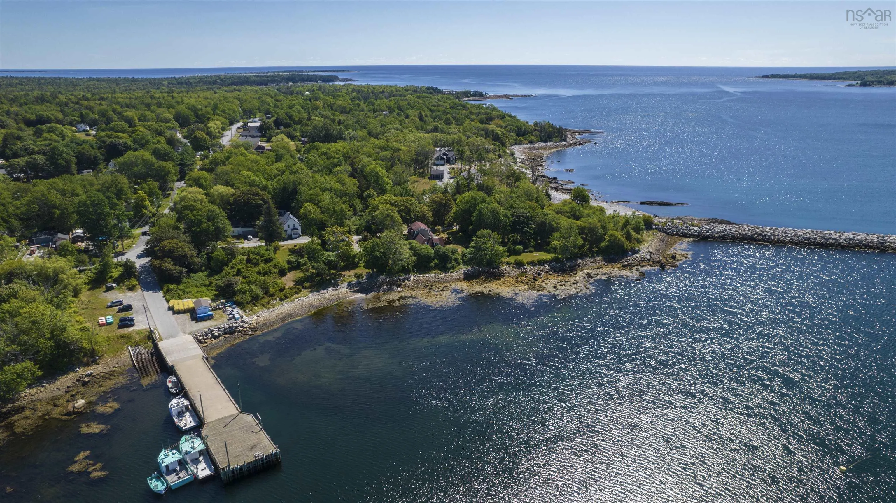 14 Breakwater Lane, Brooklyn Ns B0j 1h0, 3 Bedrooms Bedrooms, ,2 BathroomsBathrooms,Residential,For Sale,Breakwater,202426626