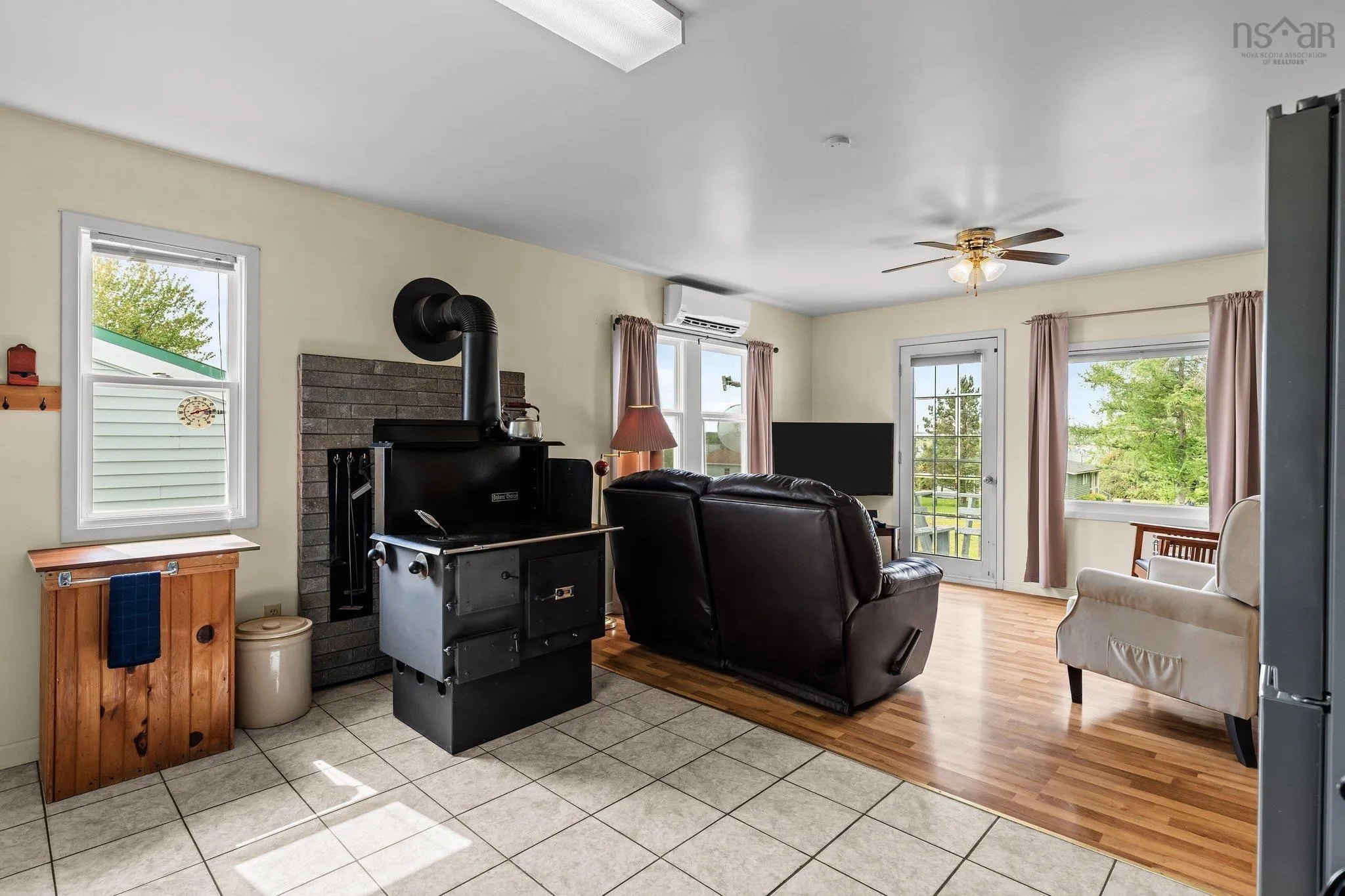 937 Highway 6, Bayhead, NS B0K 1V0, 2 Bedrooms Bedrooms, ,1 BathroomBathrooms,Residential,For Sale,Highway 6,202514260