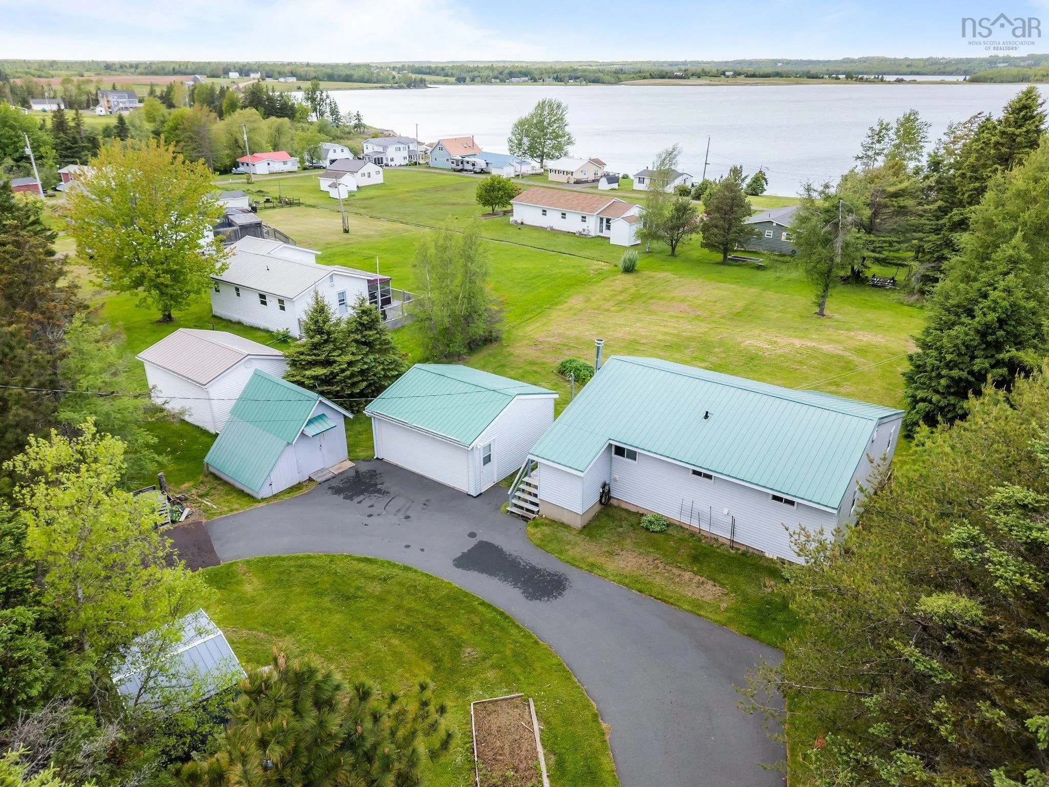 937 Highway 6, Bayhead, NS B0K 1V0, 2 Bedrooms Bedrooms, ,1 BathroomBathrooms,Residential,For Sale,Highway 6,202514260