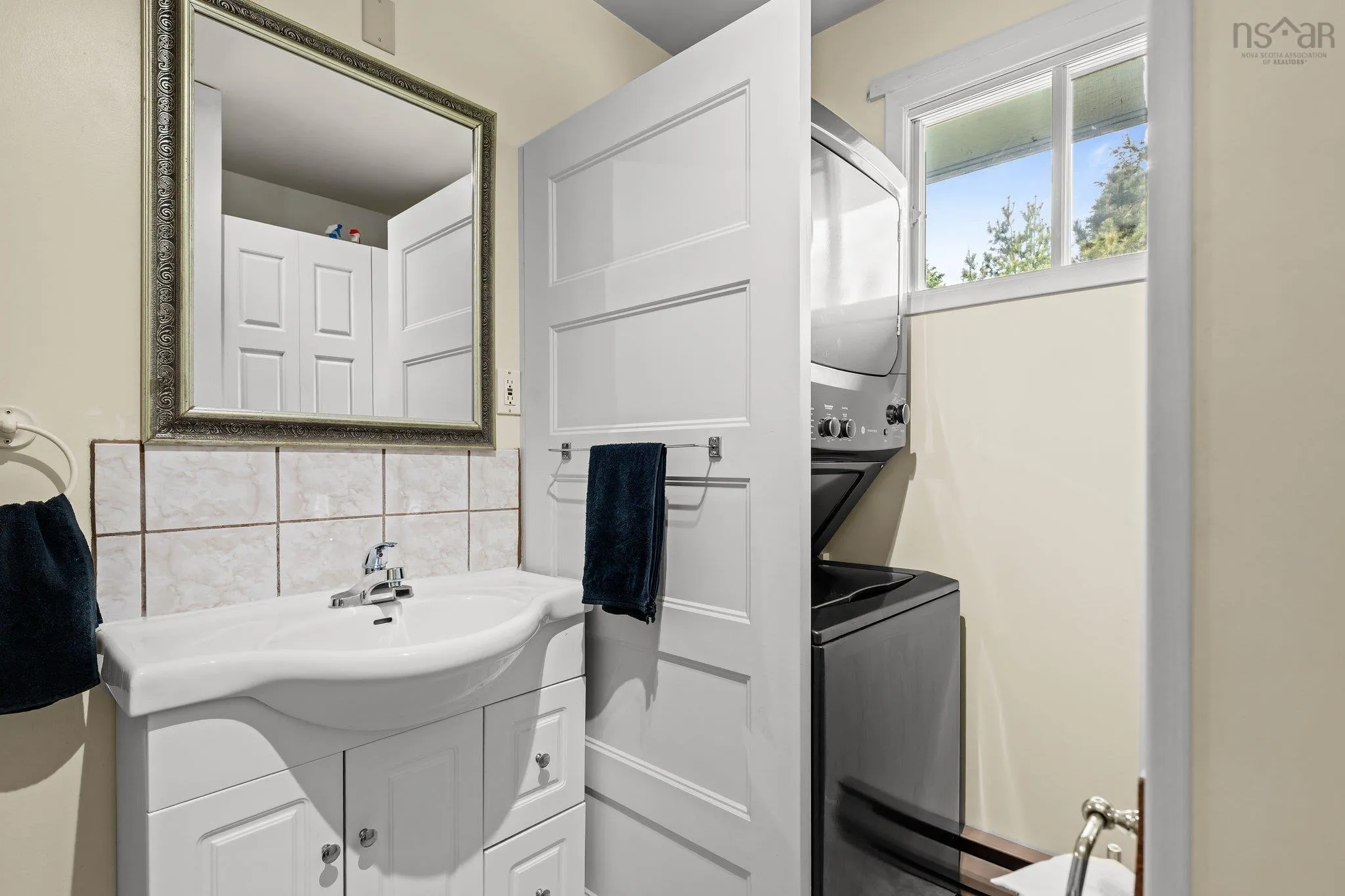 937 Highway 6, Bayhead, NS B0K 1V0, 2 Bedrooms Bedrooms, ,1 BathroomBathrooms,Residential,For Sale,Highway 6,202514260