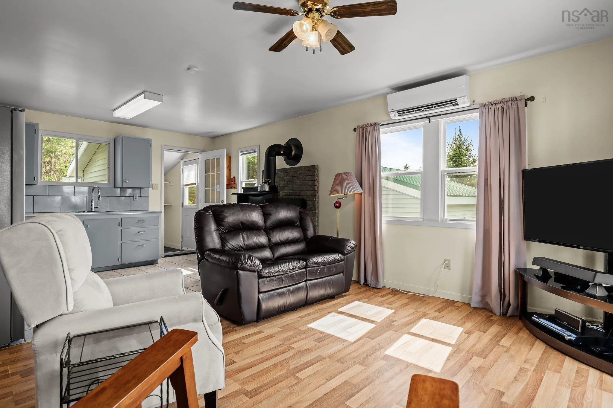 937 Highway 6, Bayhead, NS B0K 1V0, 2 Bedrooms Bedrooms, ,1 BathroomBathrooms,Residential,For Sale,Highway 6,202514260
