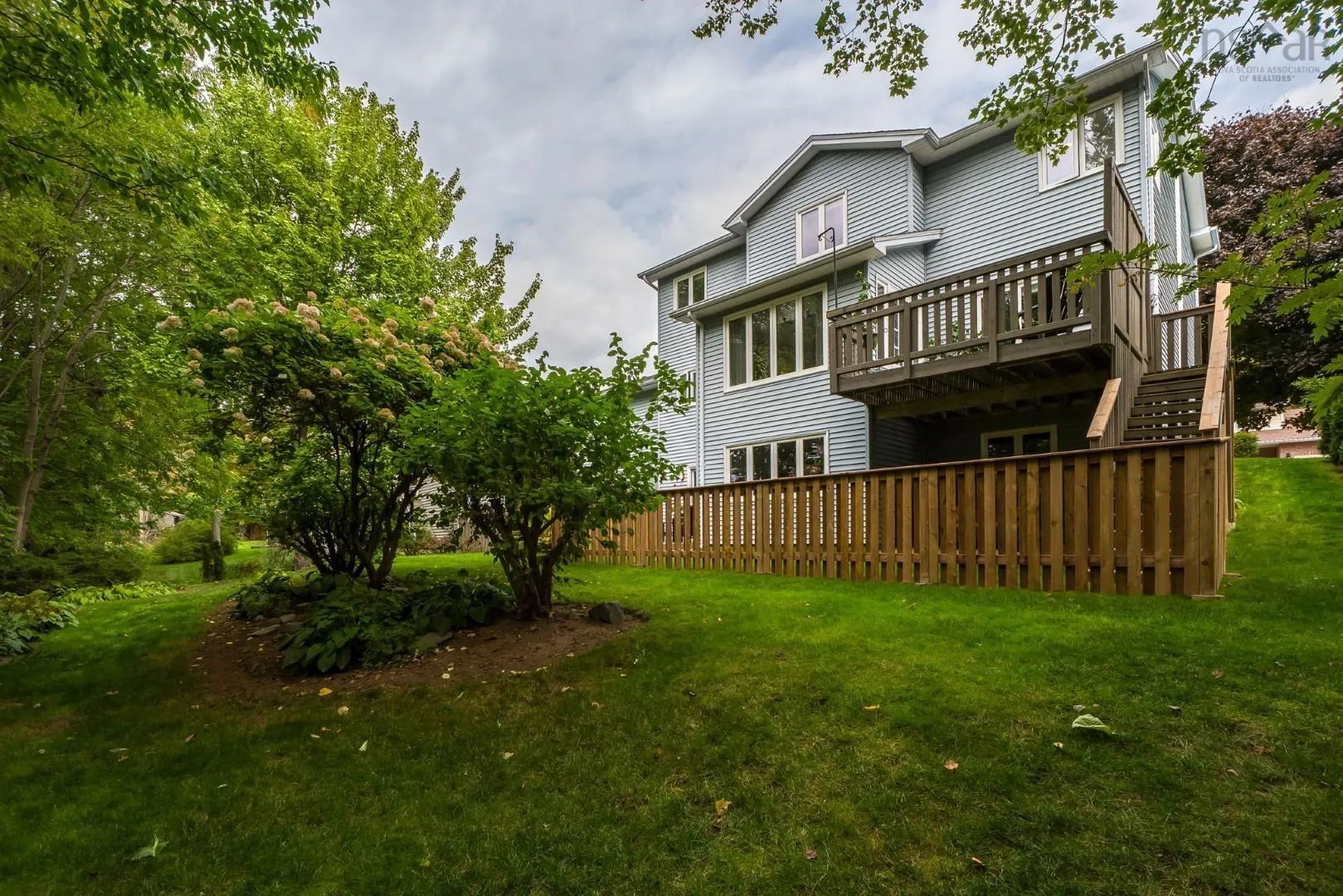 10 Parkvale Crescent, Bedford, NS B4A 3M3, 5 Bedrooms Bedrooms, ,3 BathroomsBathrooms,Residential,For Sale,Parkvale,202524442