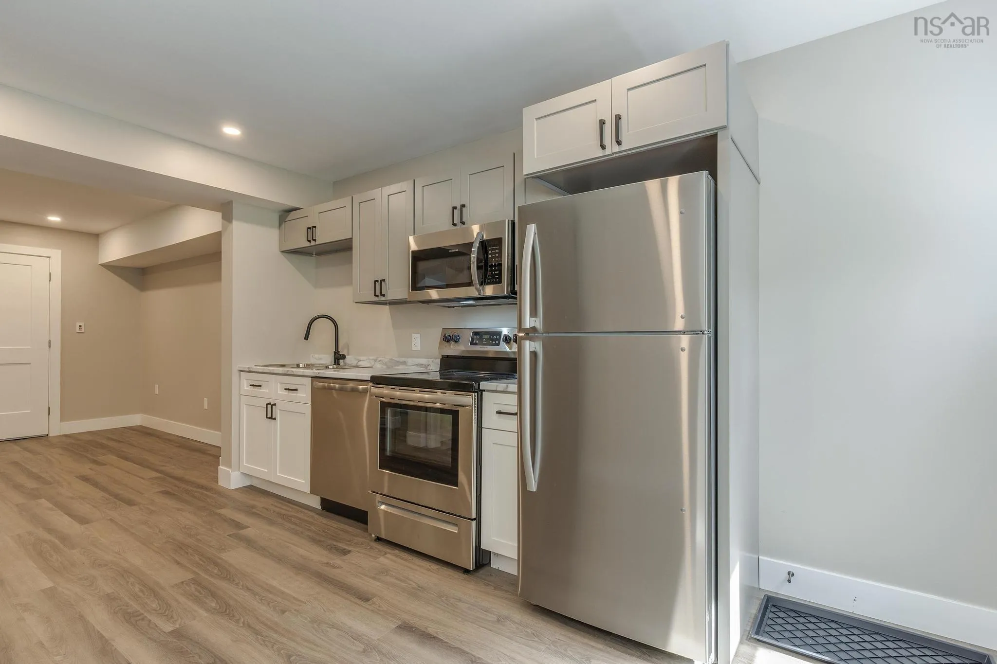 147 Governors Lake Drive, Timberlea, NS B3T 1A4, 4 Bedrooms Bedrooms, ,Residential Income,For Sale,Governors Lake,202523686