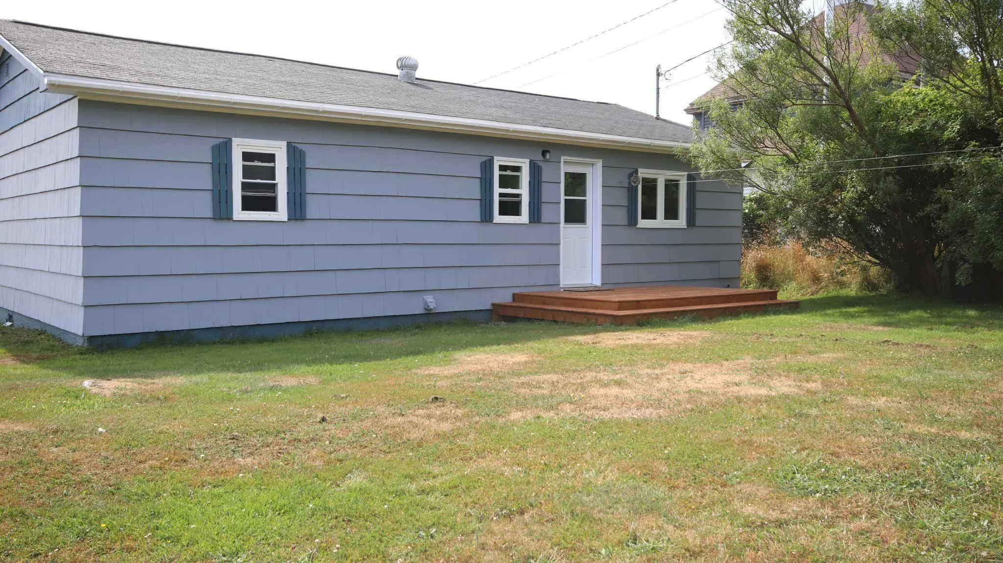 5 Atlantic Street, Clarks Harbour, NS B0W 1P0, 3 Bedrooms Bedrooms, ,1 BathroomBathrooms,Residential,For Sale,Atlantic,202520703