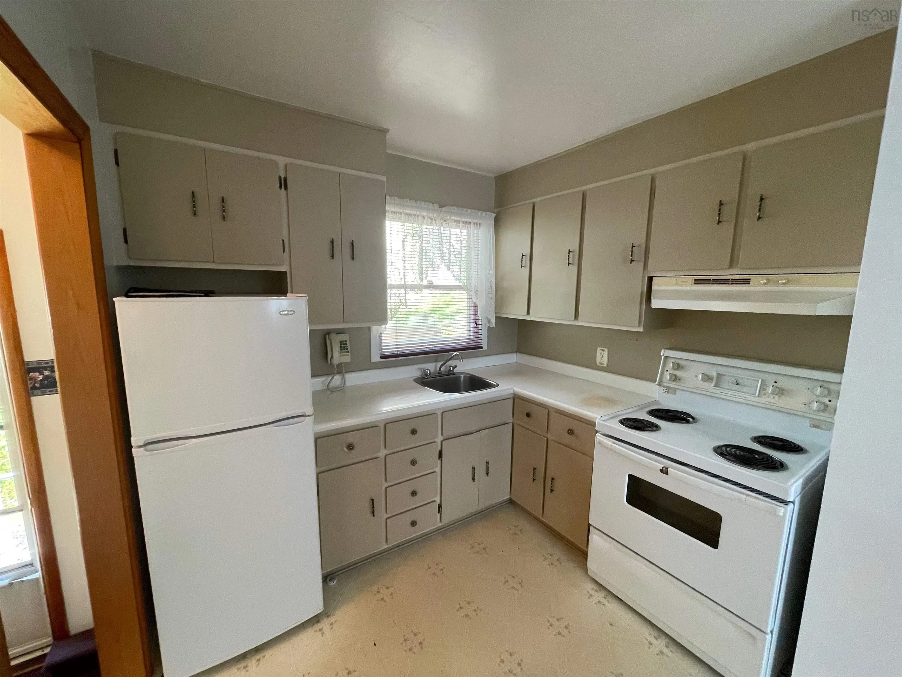 216-ashby Road, Sydney, NS B1P 2S8, 2 Bedrooms Bedrooms, ,1 BathroomBathrooms,Residential,For Sale,Road,202522984