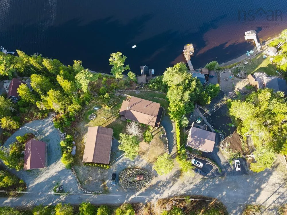 169 Cockscomb Lake Drive, Mount Uniacke, NS B0N 1Z0, 2 Bedrooms Bedrooms, ,1 BathroomBathrooms,Residential,For Sale,Cockscomb Lake,202522309