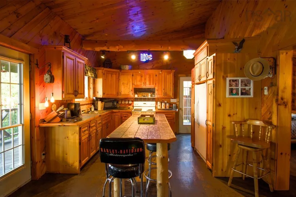 169 Cockscomb Lake Drive, Mount Uniacke, NS B0N 1Z0, 2 Bedrooms Bedrooms, ,1 BathroomBathrooms,Residential,For Sale,Cockscomb Lake,202522309
