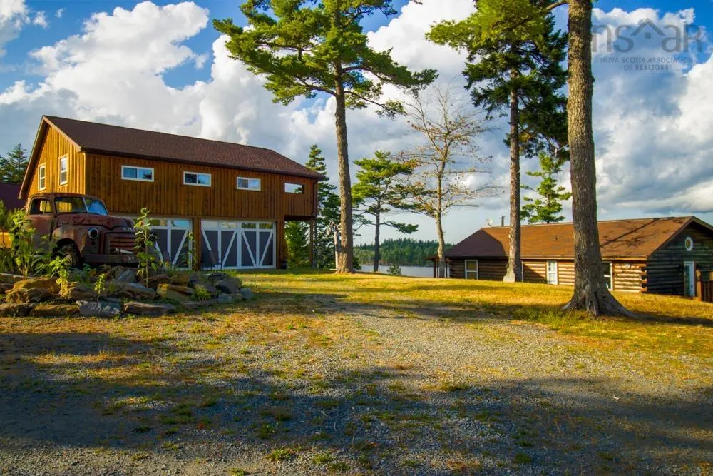 169 Cockscomb Lake Drive, Mount Uniacke, NS B0N 1Z0, 2 Bedrooms Bedrooms, ,1 BathroomBathrooms,Residential,For Sale,Cockscomb Lake,202522309