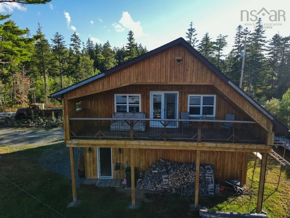 169 Cockscomb Lake Drive, Mount Uniacke, NS B0N 1Z0, 2 Bedrooms Bedrooms, ,1 BathroomBathrooms,Residential,For Sale,Cockscomb Lake,202522309