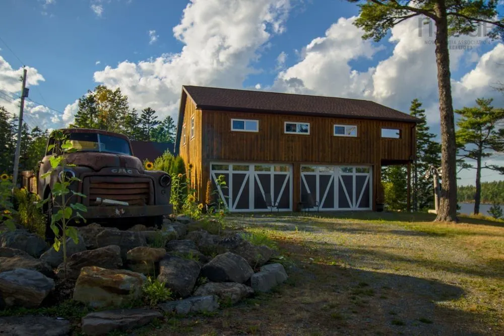 169 Cockscomb Lake Drive, Mount Uniacke, NS B0N 1Z0, 2 Bedrooms Bedrooms, ,1 BathroomBathrooms,Residential,For Sale,Cockscomb Lake,202522309