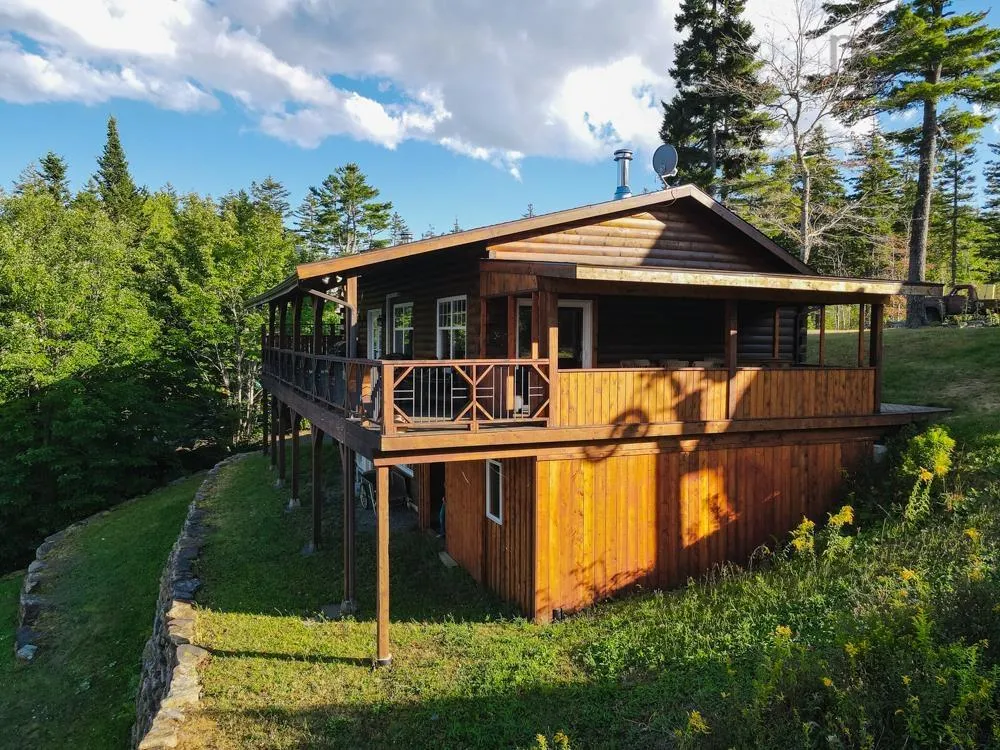 169 Cockscomb Lake Drive, Mount Uniacke, NS B0N 1Z0, 2 Bedrooms Bedrooms, ,1 BathroomBathrooms,Residential,For Sale,Cockscomb Lake,202522309