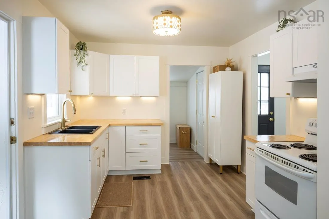 1134 Meadowvale Road, East Tremont, NS B0P 1R0, 2 Bedrooms Bedrooms, ,1 BathroomBathrooms,Residential,For Sale,Meadowvale,202517978