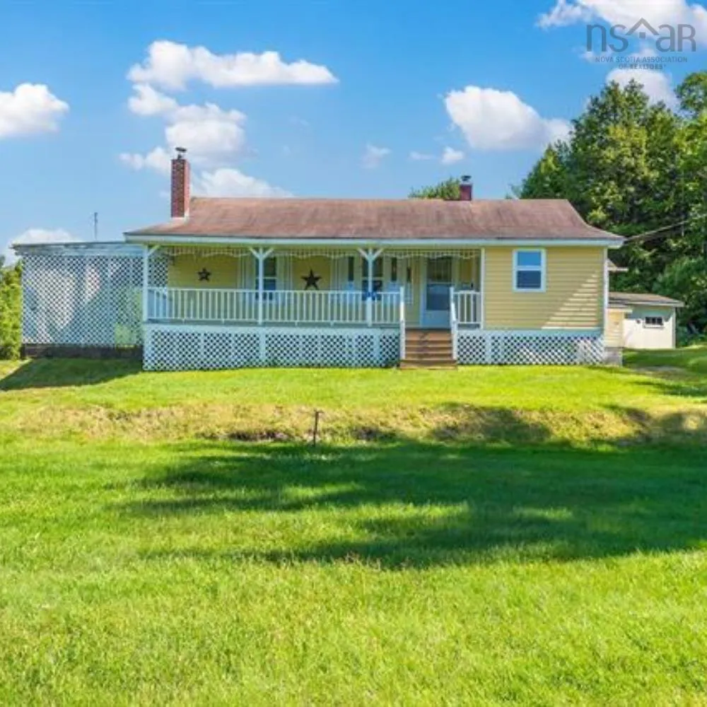 1134 Meadowvale Road, East Tremont, NS B0P 1R0, 2 Bedrooms Bedrooms, ,1 BathroomBathrooms,Residential,For Sale,Meadowvale,202517978