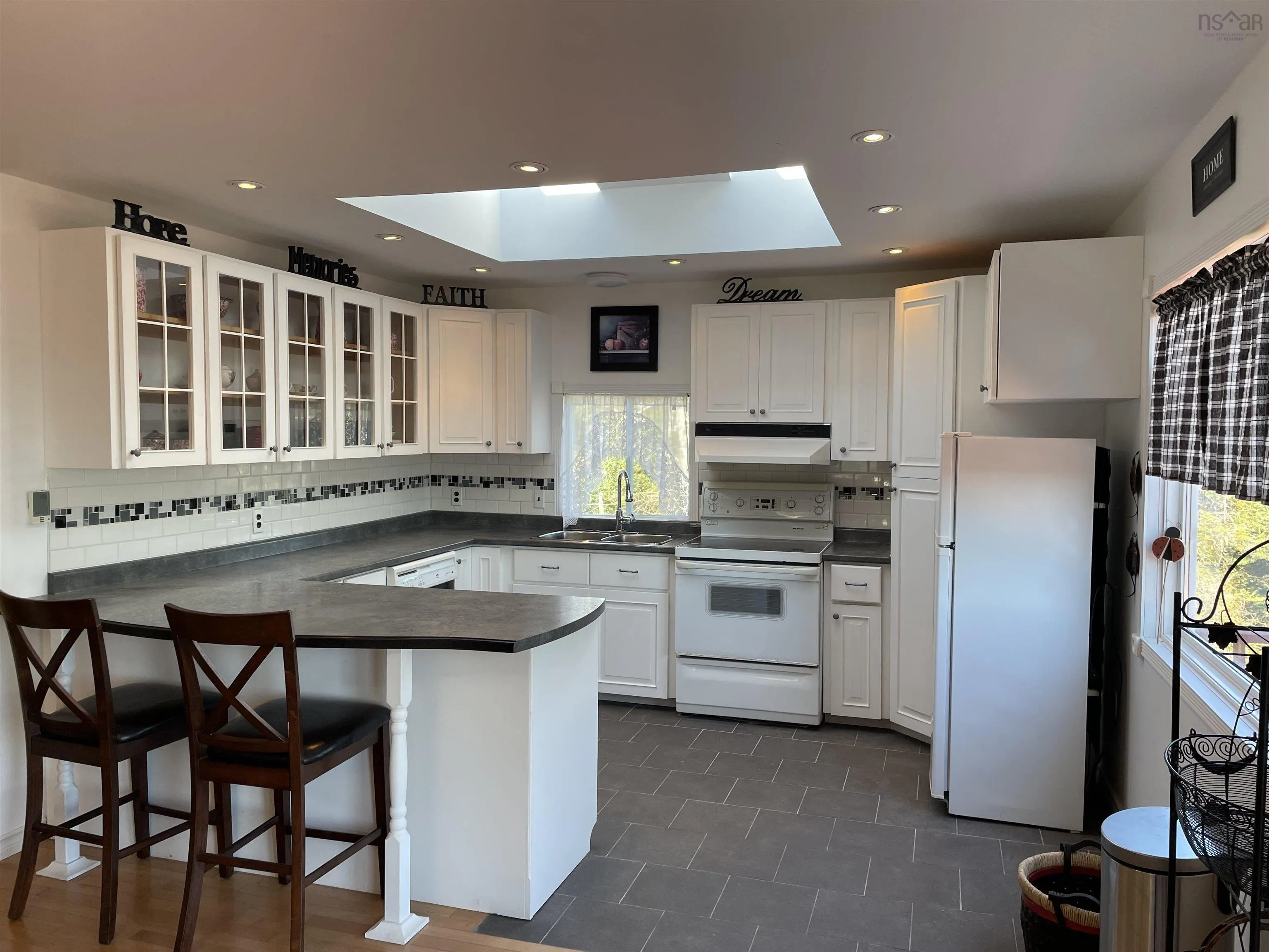 114 Hammond Road, Jordan Bay Ns B0t 1w0, 3 Bedrooms Bedrooms, ,1 BathroomBathrooms,Residential,For Sale,Hammond Road,202426258