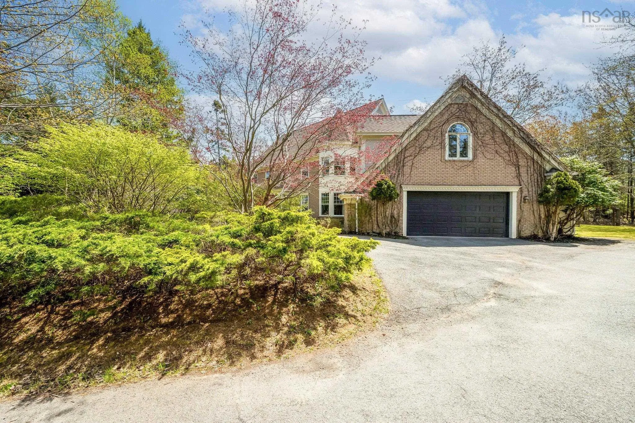 20 Oakley Avenue, Halifax, NS B3M 3G5, 5 Bedrooms Bedrooms, ,3 BathroomsBathrooms,Residential,For Sale,Oakley,202511746