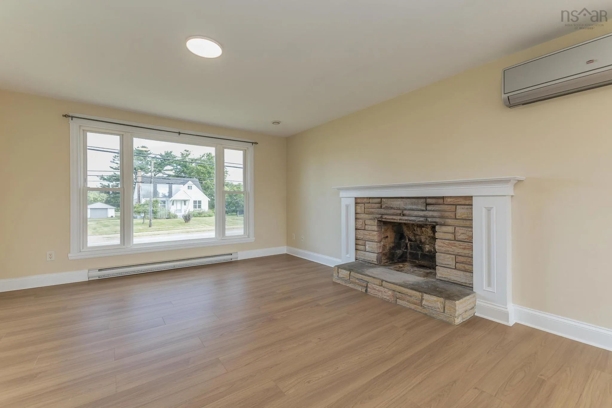 408 Pictou Road, Truro, NS B2N 2T7, 6 Bedrooms Bedrooms, ,4 BathroomsBathrooms,Residential,For Sale,Pictou,202518542