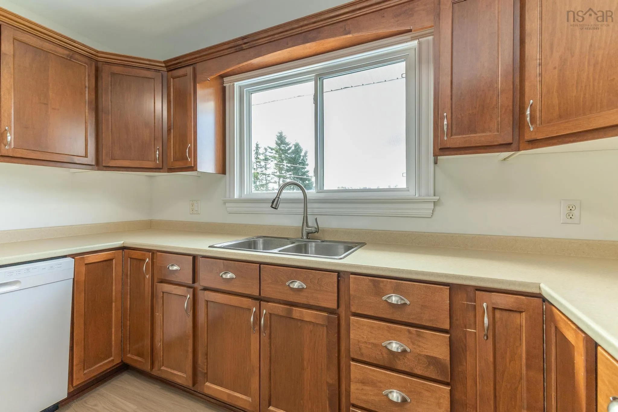 408 Pictou Road, Truro, NS B2N 2T7, 6 Bedrooms Bedrooms, ,4 BathroomsBathrooms,Residential,For Sale,Pictou,202518542