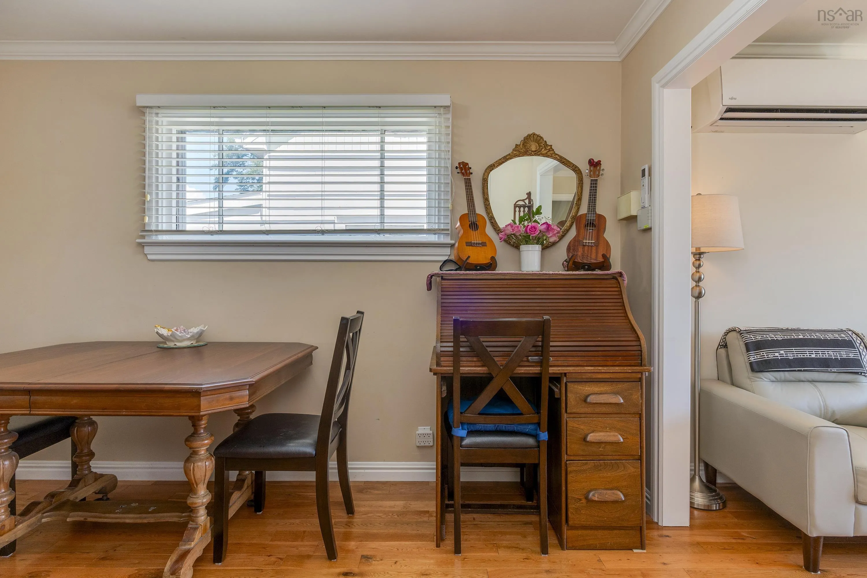 21 Howe Street, Dartmouth, NS B2A 3G2, 2 Bedrooms Bedrooms, ,2 BathroomsBathrooms,Residential,For Sale,Howe,202524883