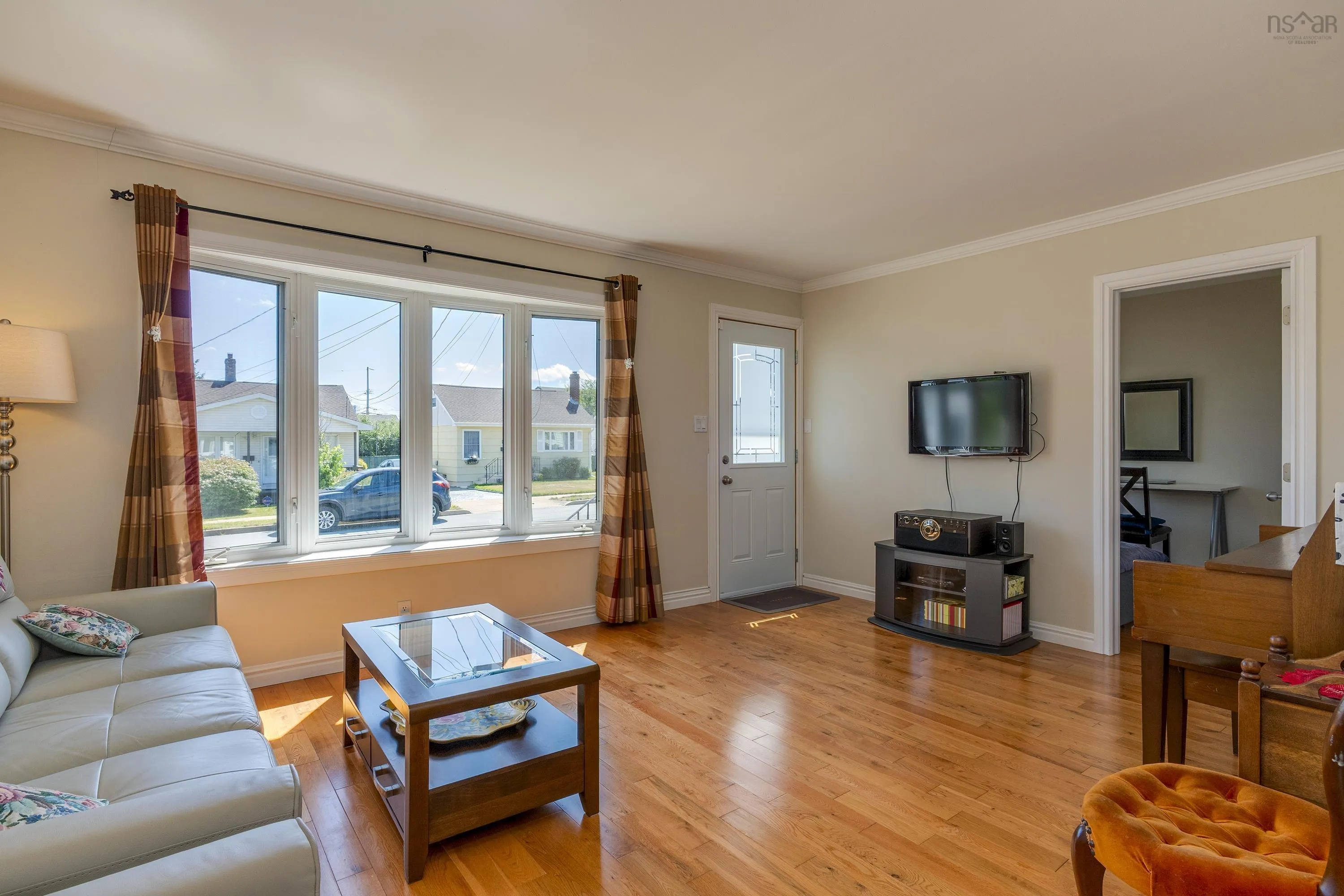 21 Howe Street, Dartmouth, NS B2A 3G2, 2 Bedrooms Bedrooms, ,2 BathroomsBathrooms,Residential,For Sale,Howe,202524883