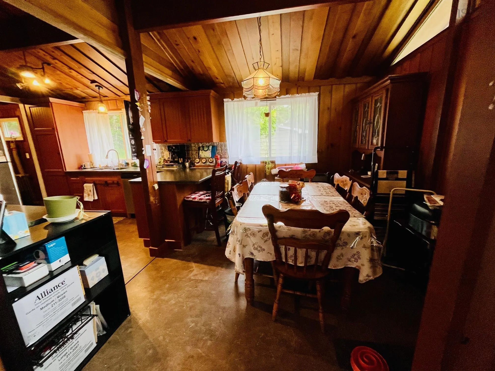 29 Nauss Avenue, Bridgewater, NS B4V 1V6, 3 Bedrooms Bedrooms, ,2 BathroomsBathrooms,Residential,For Sale,Nauss,202522881