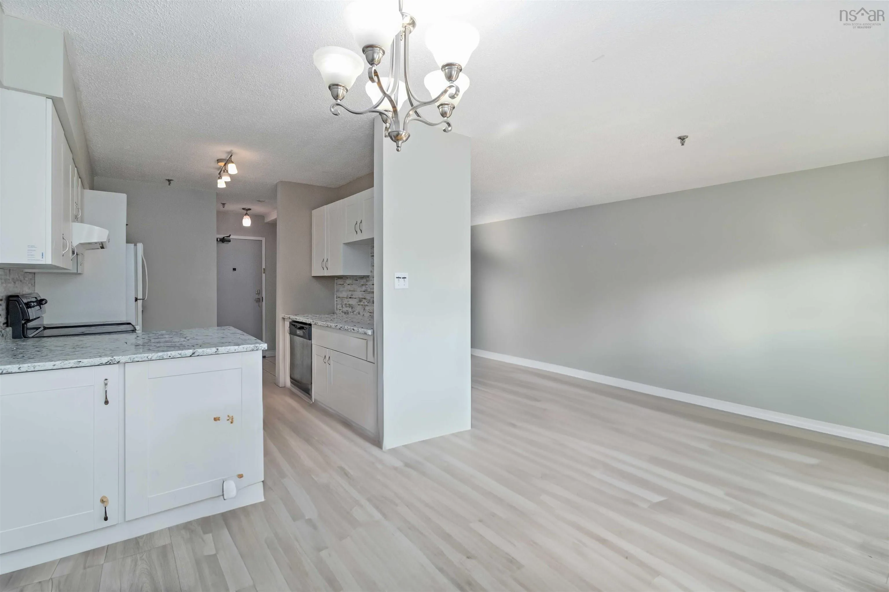 303-15 Knightsridge Drive, Halifax, NS B3M 3S9, 2 Bedrooms Bedrooms, ,2 BathroomsBathrooms,Residential,For Sale,Knightsridge,202518806