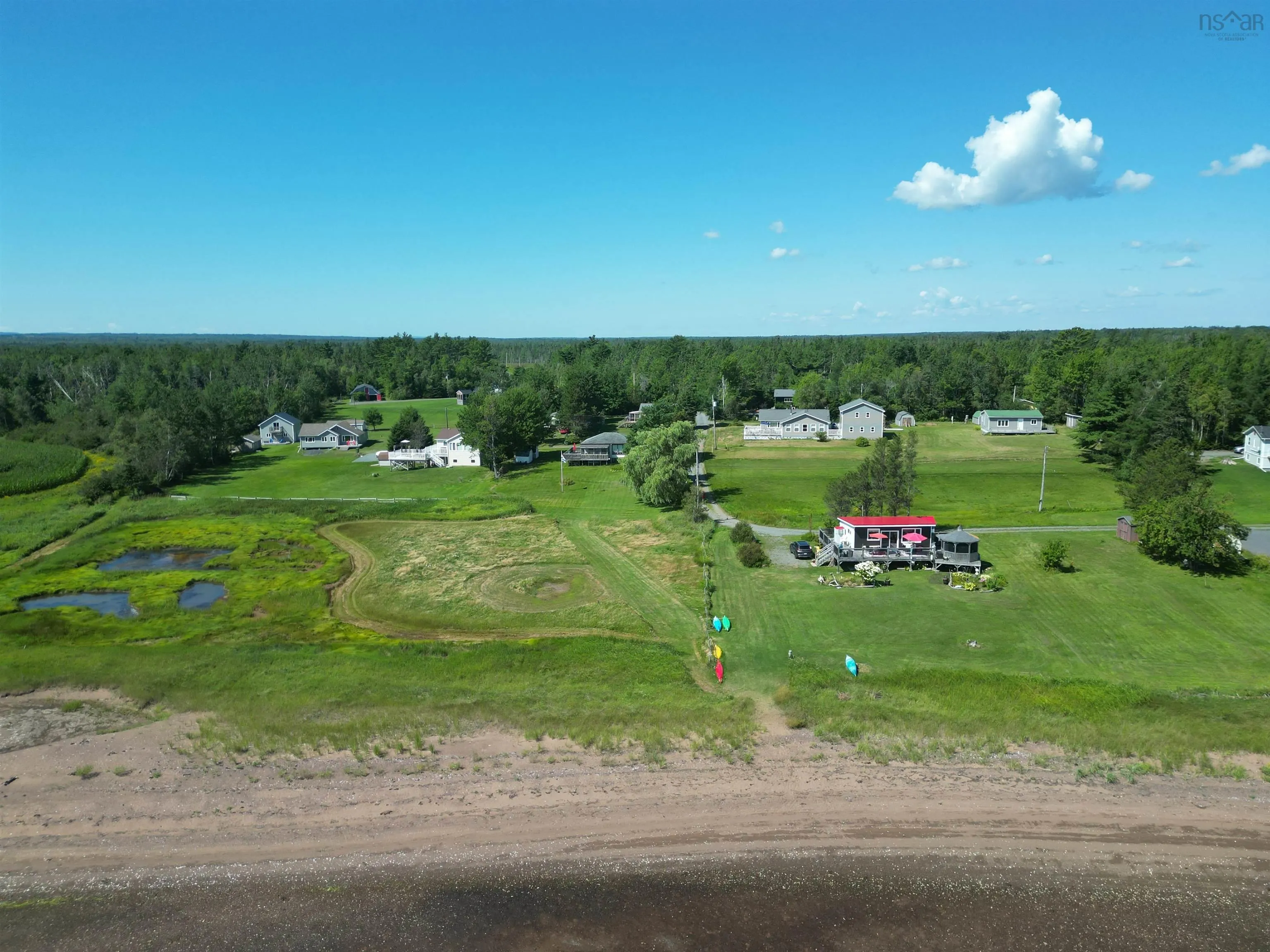 16 Woodside Drive, Waterside Ns B0k 1h0, 3 Bedrooms Bedrooms, ,1 BathroomBathrooms,Residential,For Sale,Woodside,202510565