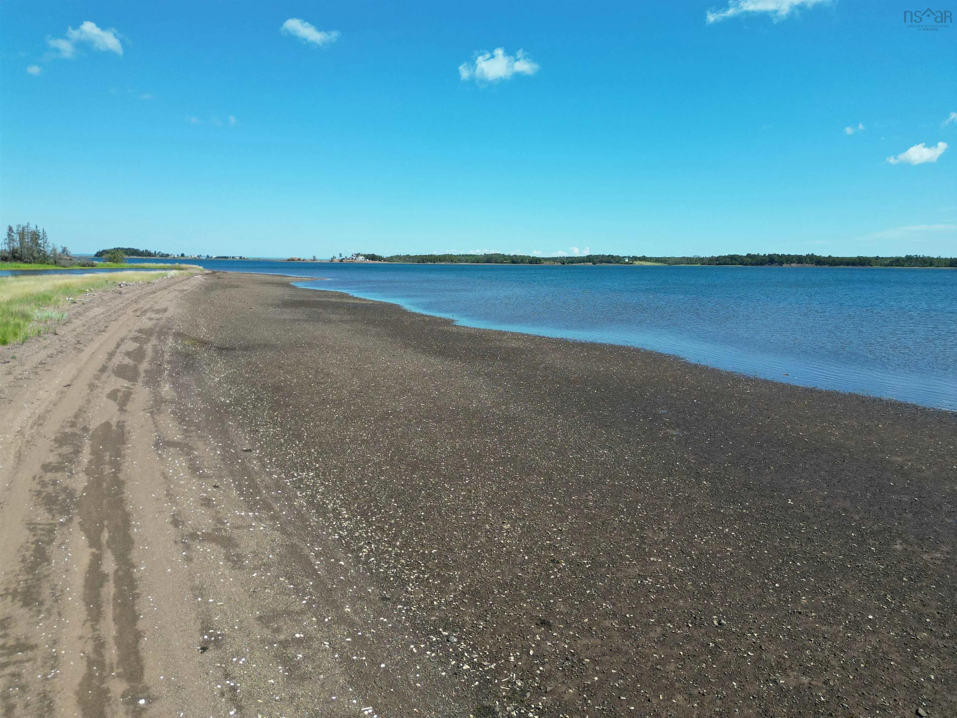16 Woodside Drive, Waterside Ns B0k 1h0, 3 Bedrooms Bedrooms, ,1 BathroomBathrooms,Residential,For Sale,Woodside,202510565