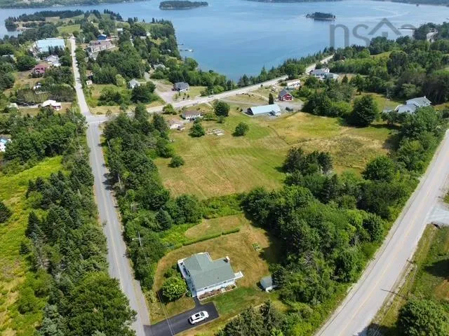 39 Falkland Lane, Guysborough, NS B0H 1N0, 4 Bedrooms Bedrooms, ,2 BathroomsBathrooms,Residential,For Sale,Falkland Lane,202519404